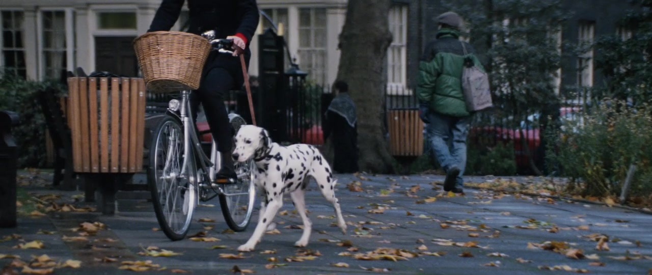 101 Dalmatians (1996), wide, 2.37:1 — film still