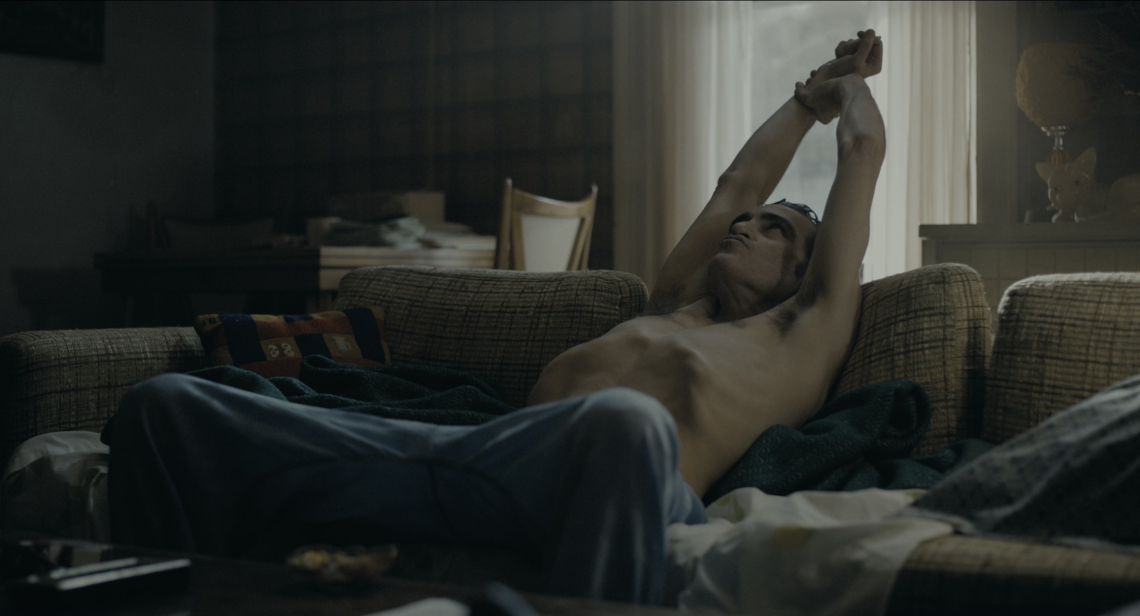 Joker (2019), wide, 1.85:1 — film still