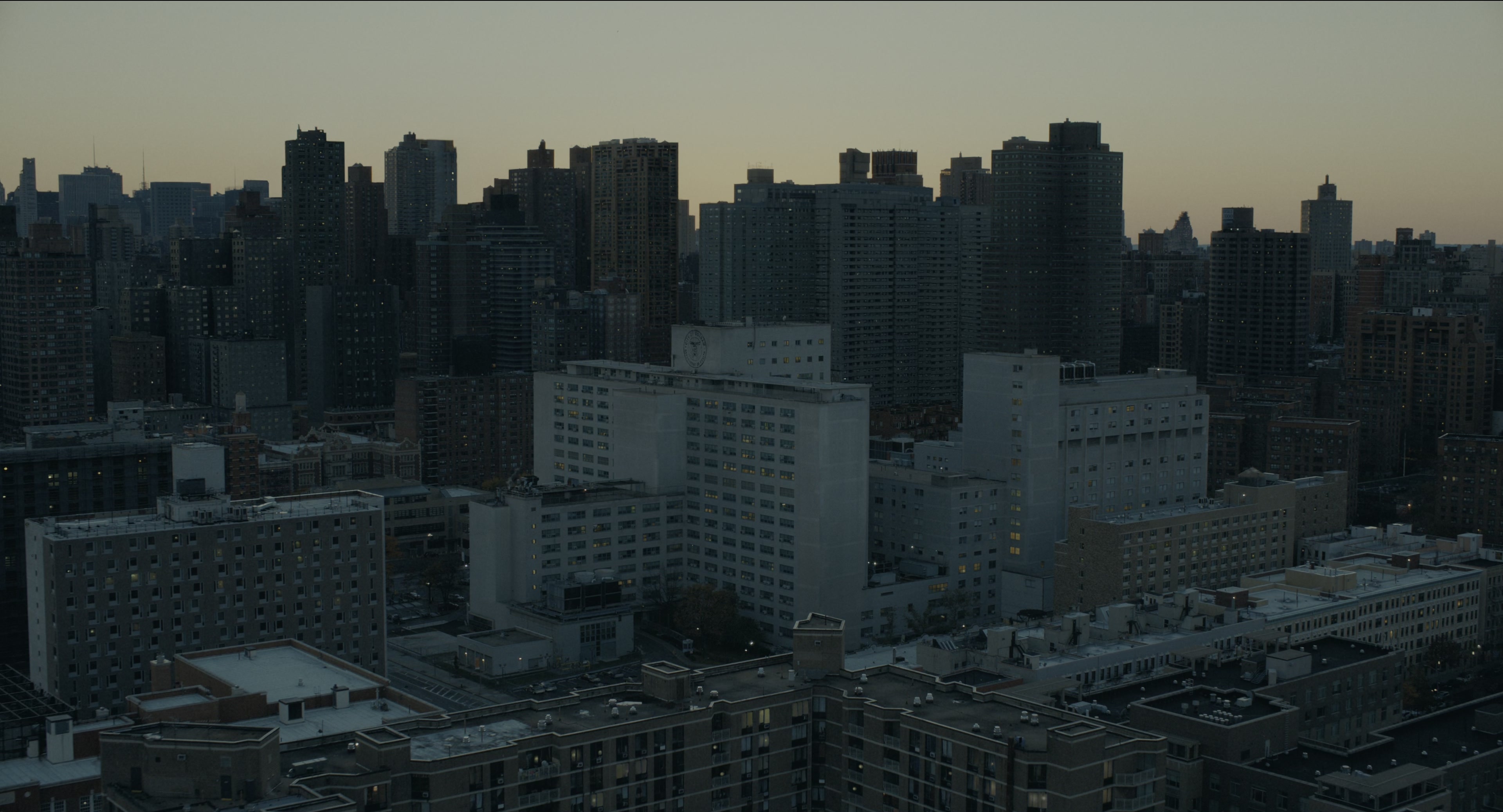 Joker (2019), wide, 1.85:1 — film still