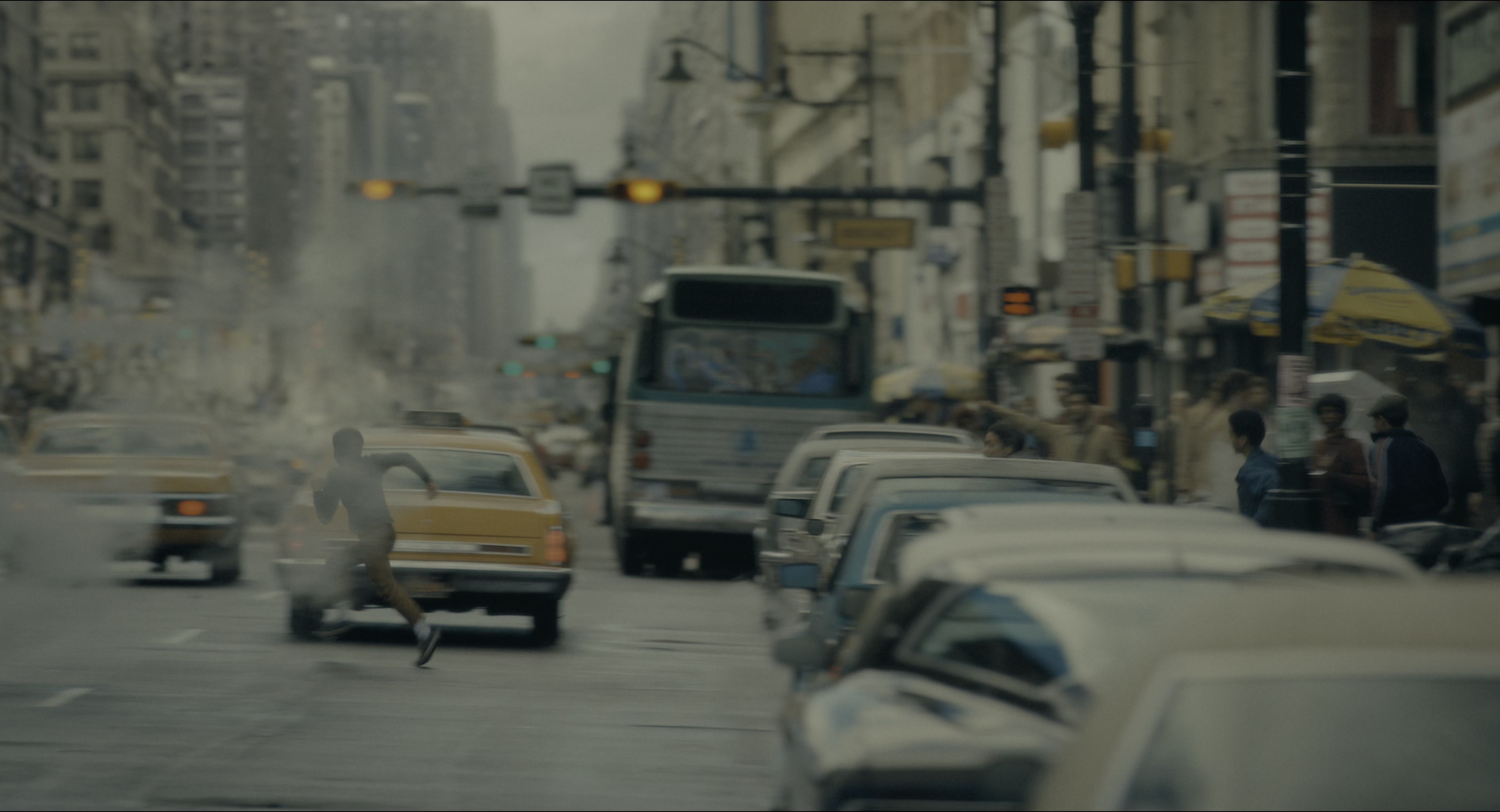 Joker (2019), wide, 1.85:1 — film still
