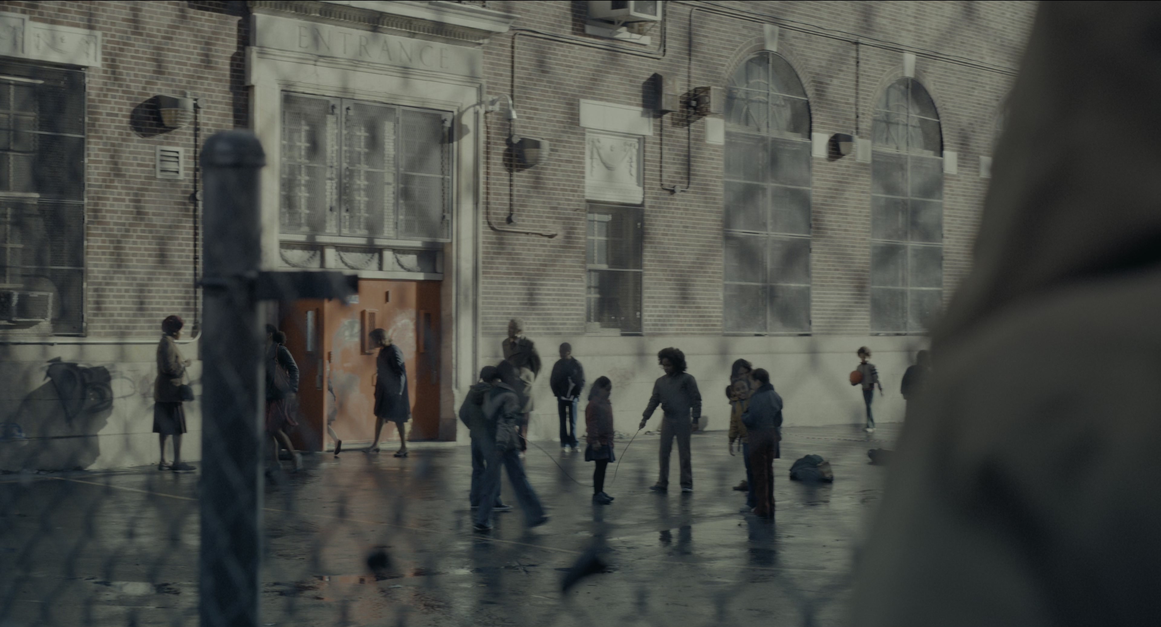 Joker (2019), wide, 1.85:1 — film still