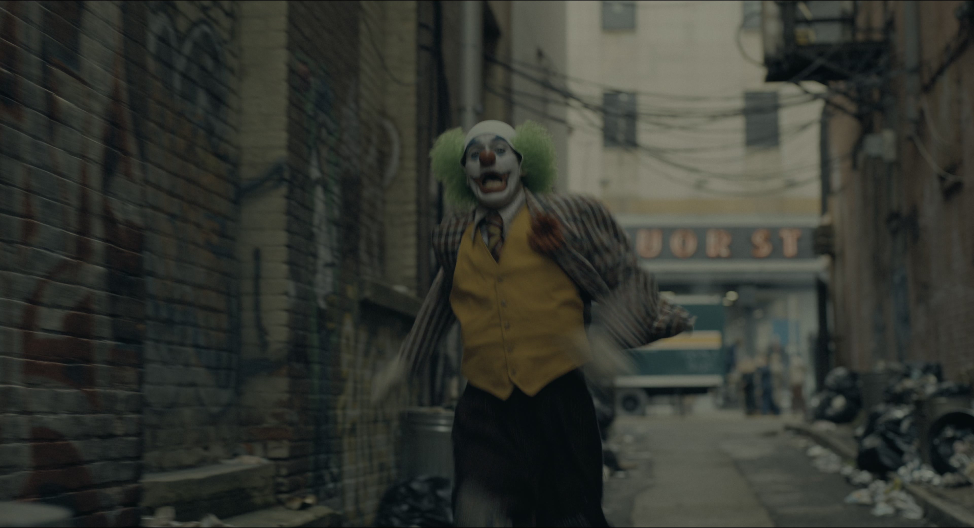 Joker (2019), wide, 1.85:1 — film still
