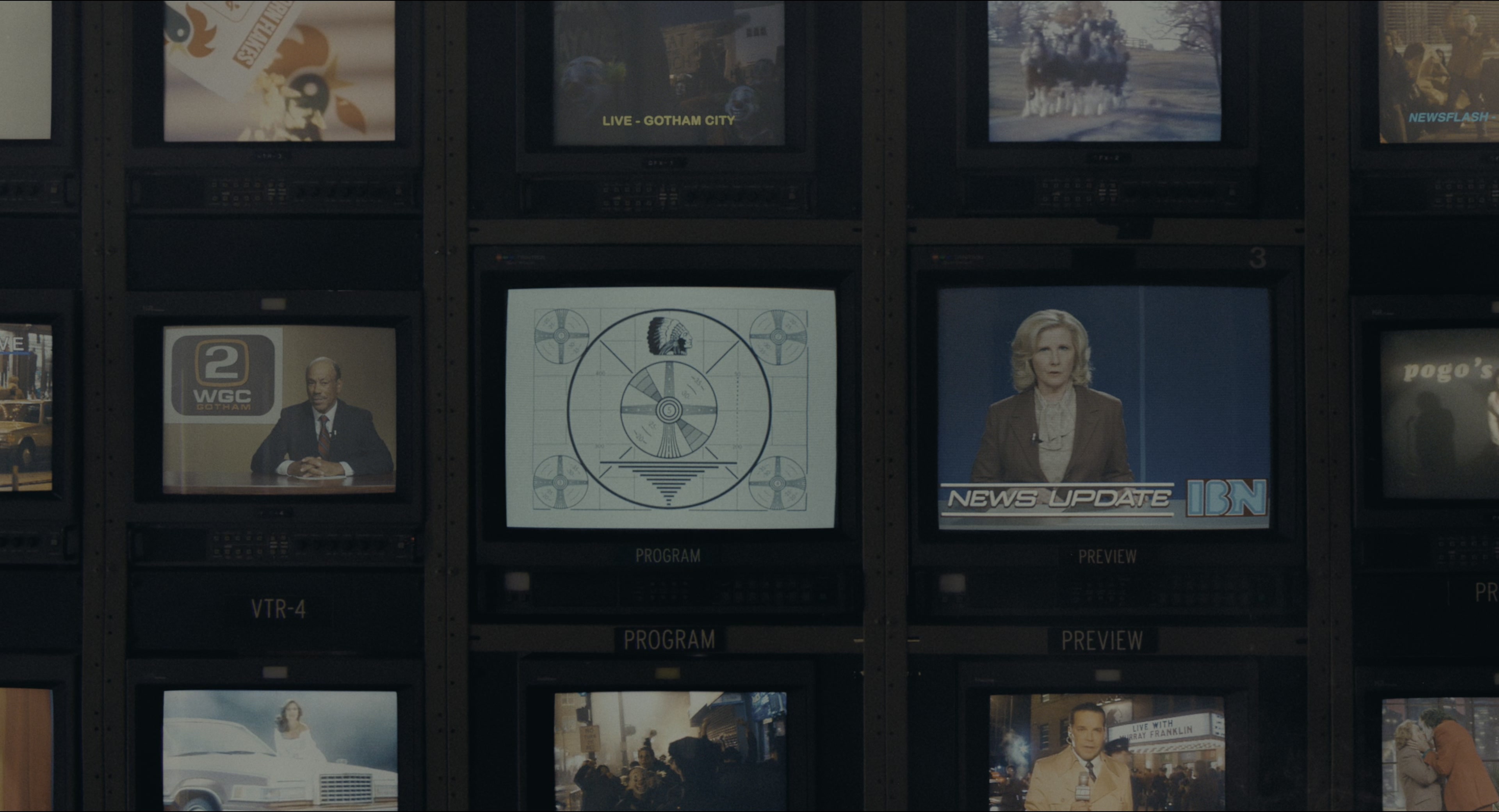 Joker (2019), wide, 1.85:1 — film still