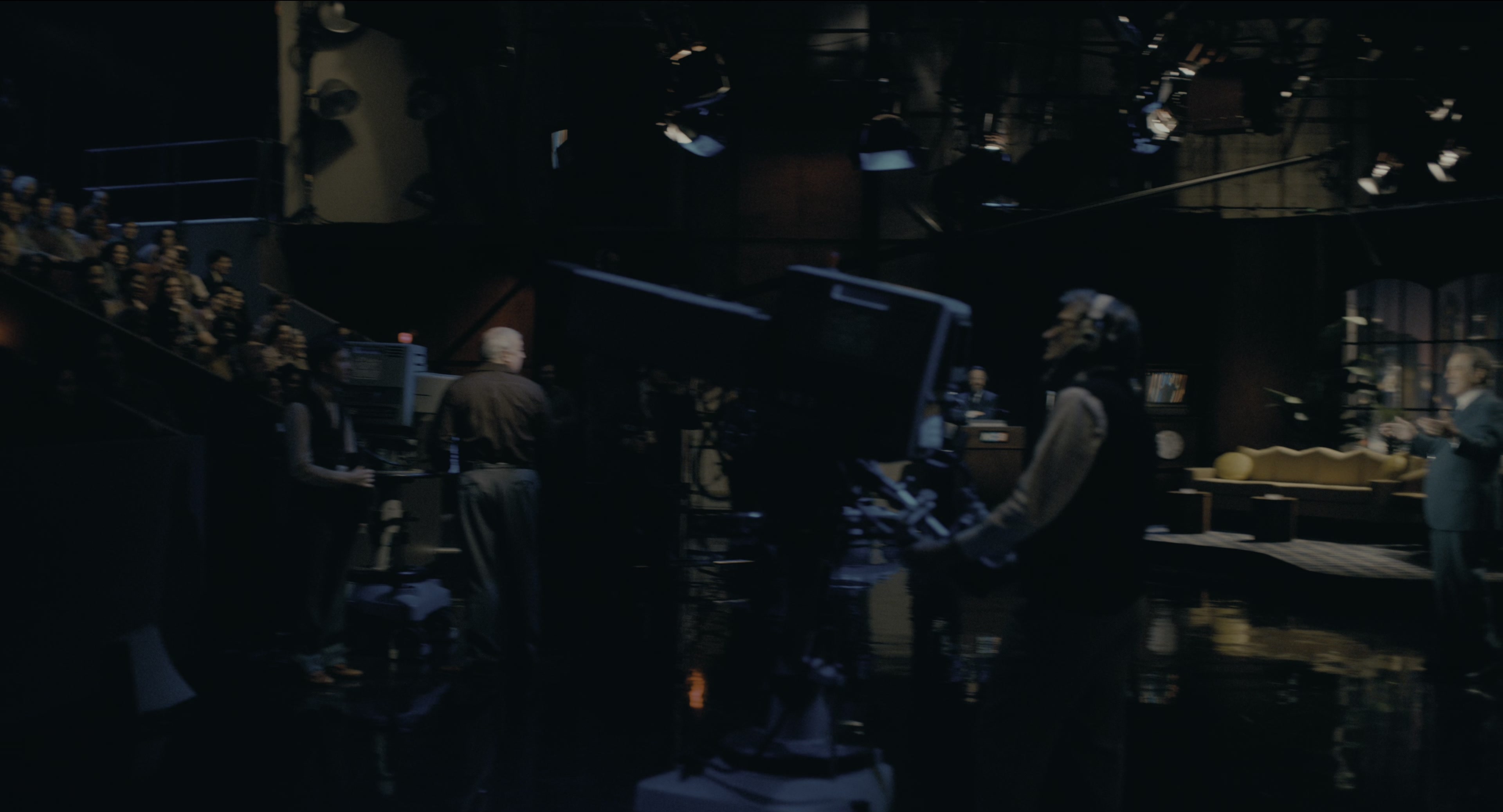 Joker (2019), wide, 1.85:1 — film still