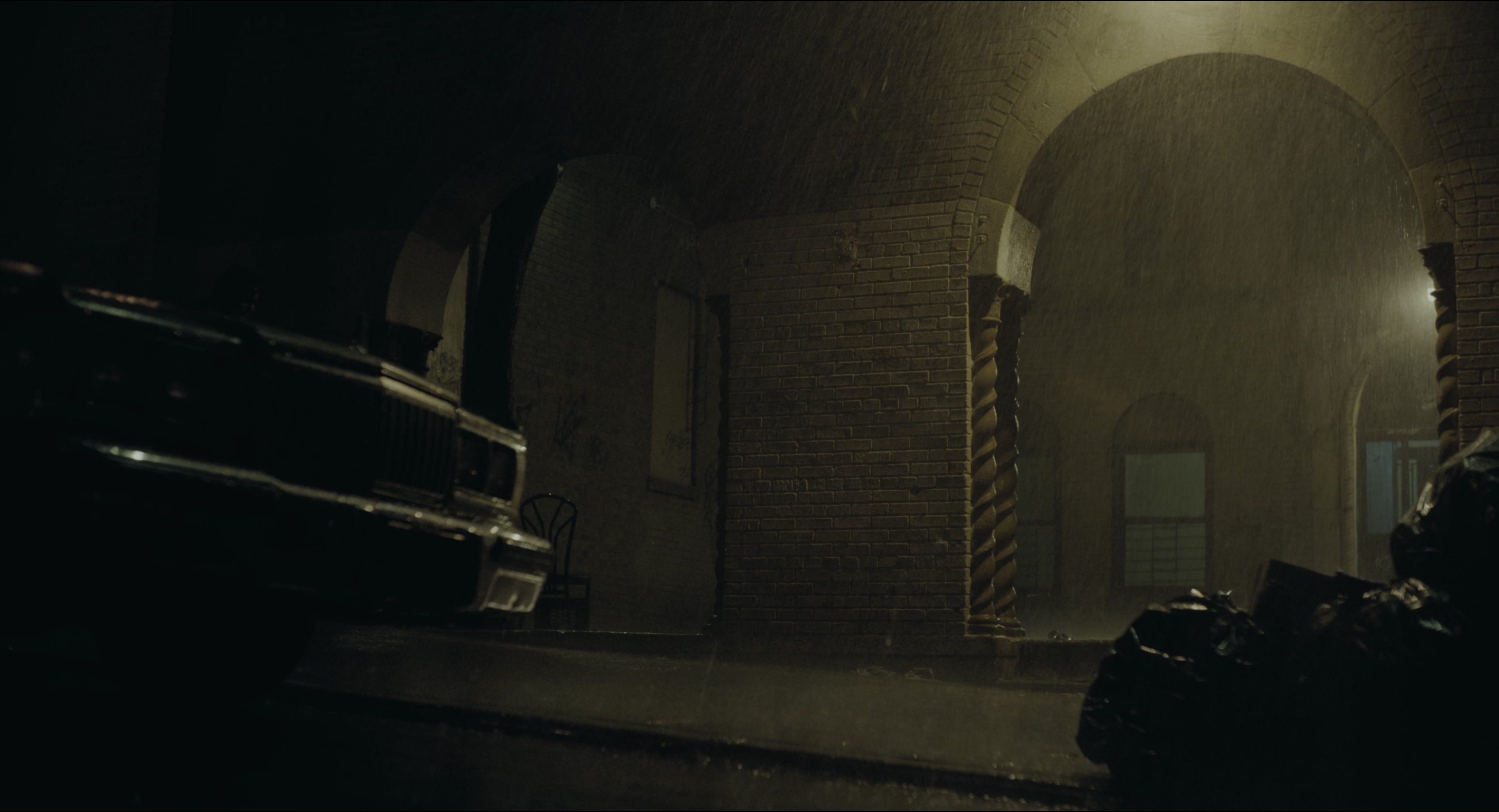Joker (2019), wide, 1.85:1 — film still