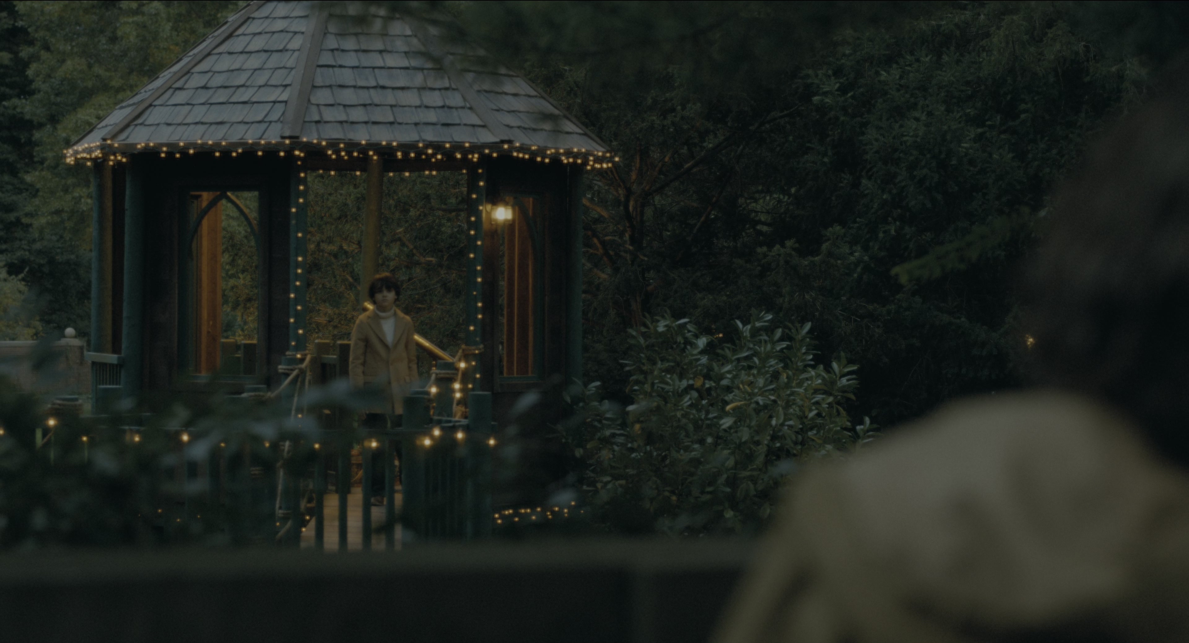 Joker (2019), wide, 1.85:1 — film still
