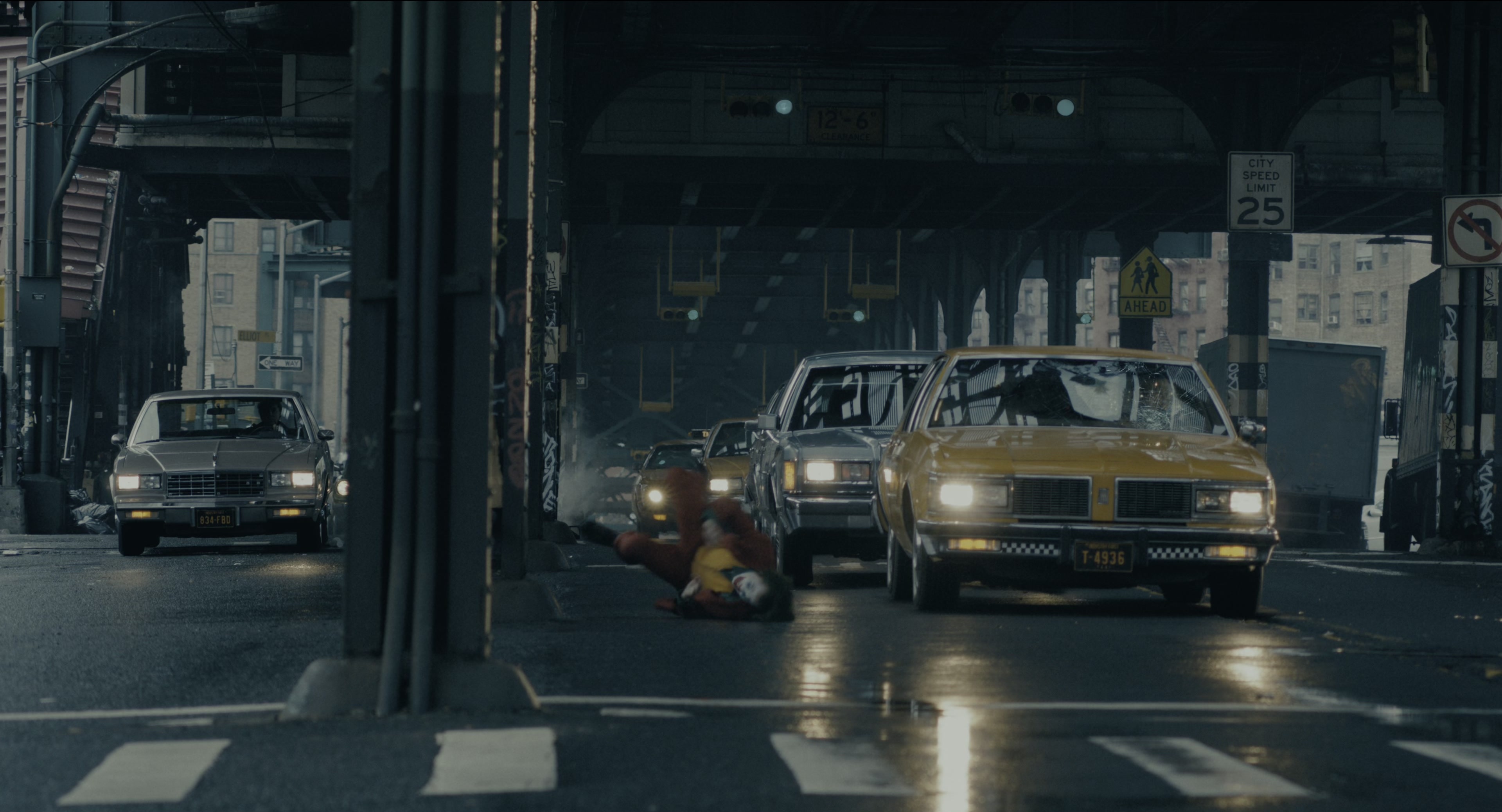 Joker (2019), wide, 1.85:1 — film still
