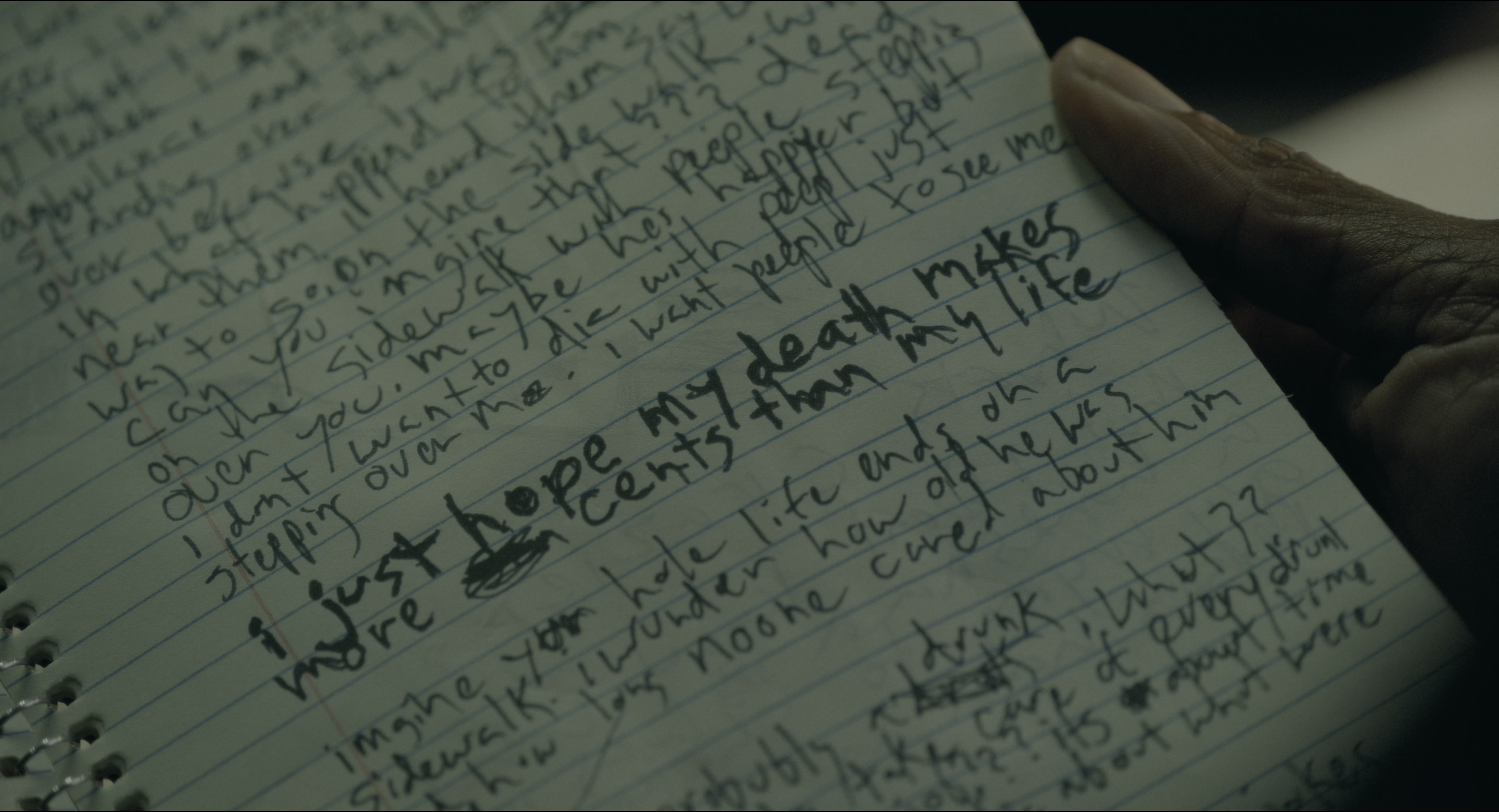 Joker (2019), wide, 1.85:1 — film still