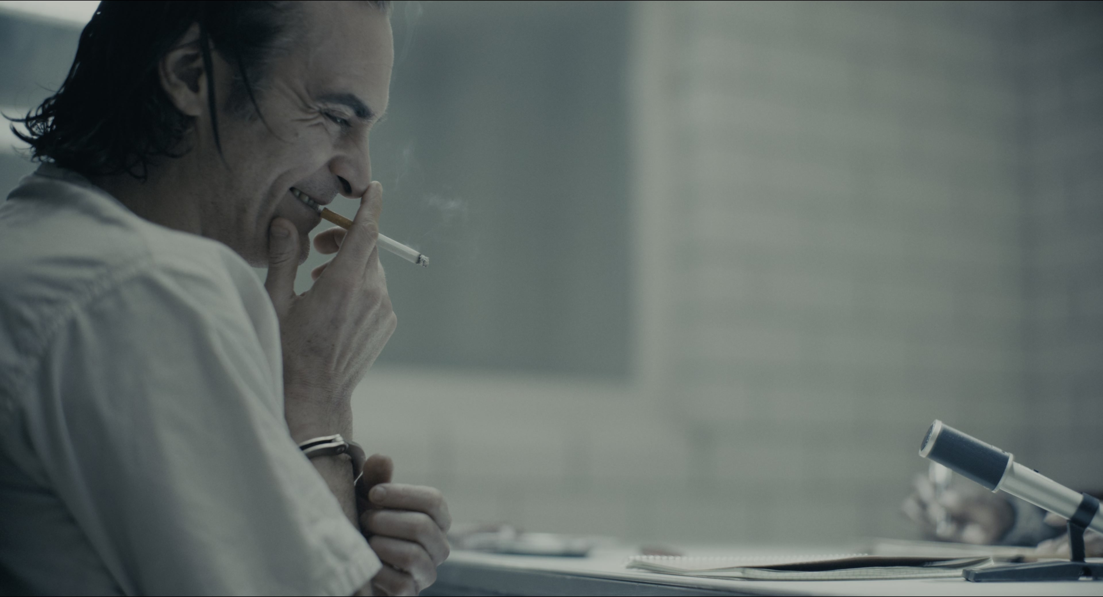 Joker (2019), wide, 1.85:1 — film still