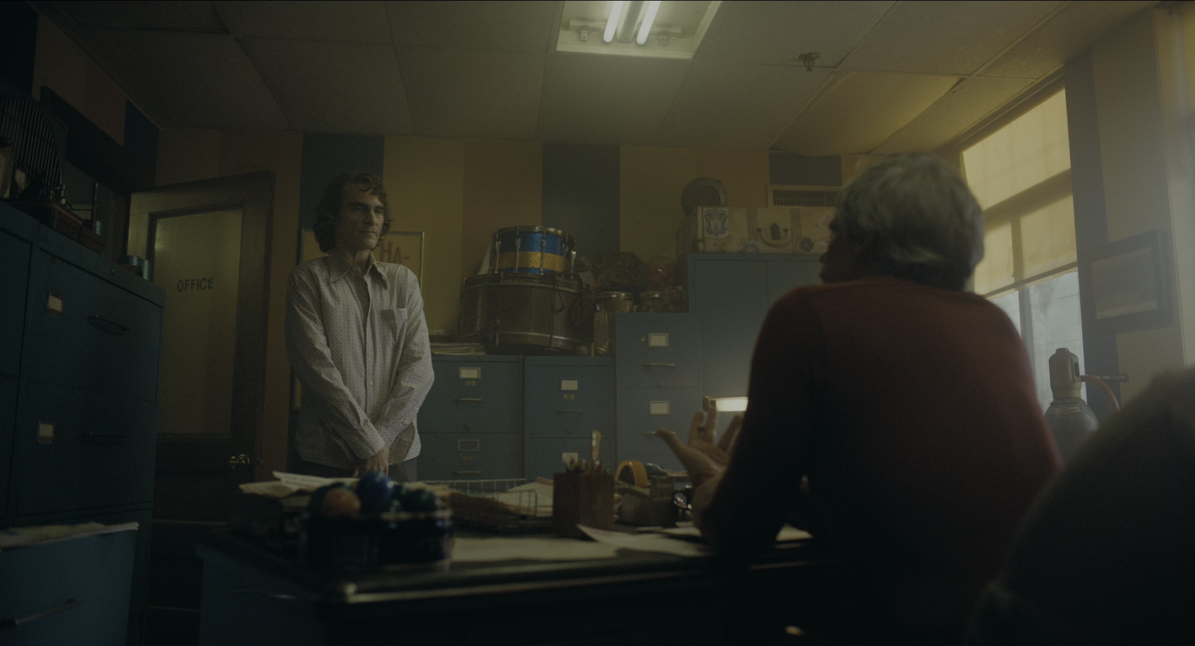 Joker (2019), wide, 1.85:1 — film still