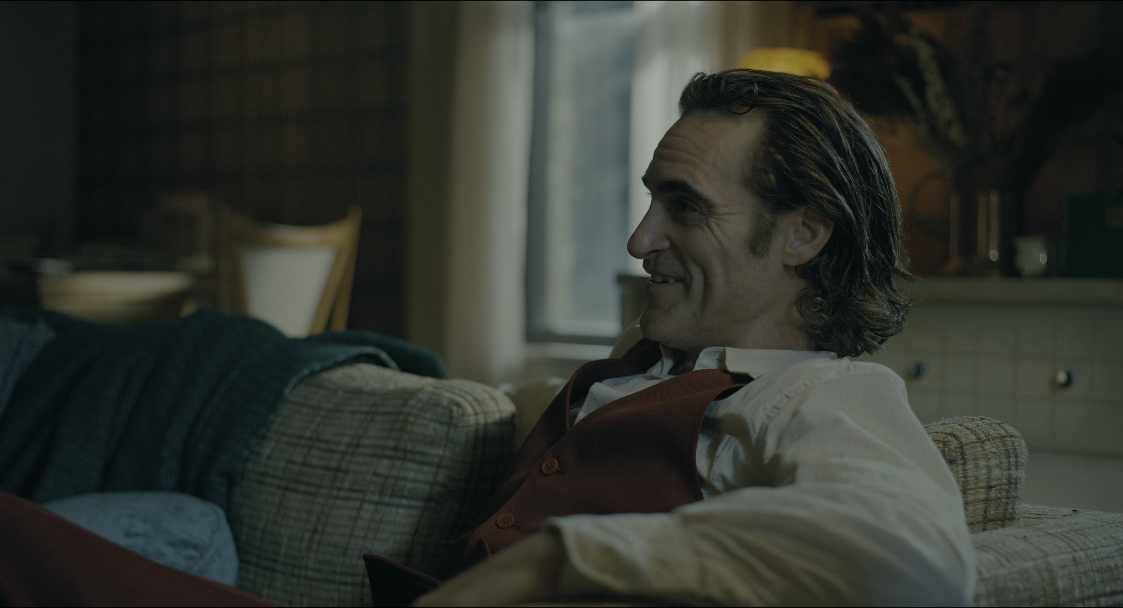 Joker (2019), wide, 1.85:1 — film still