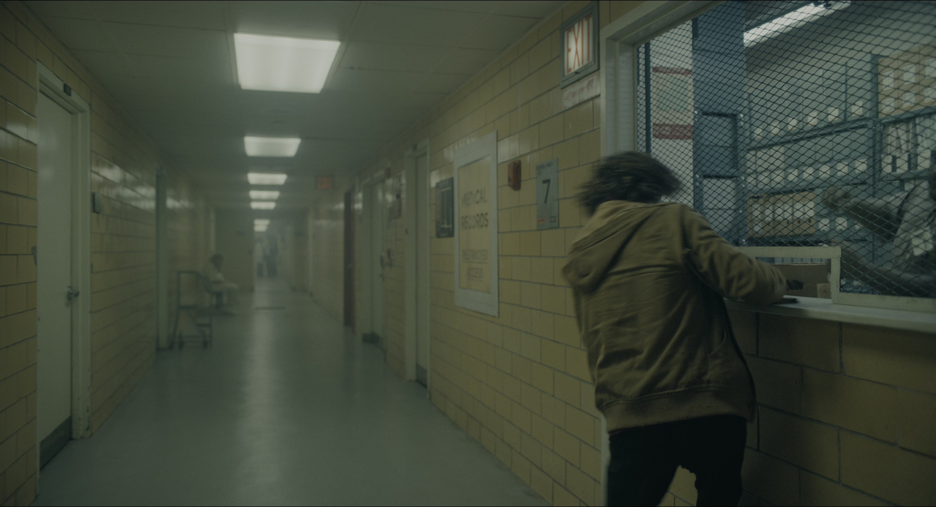 Joker (2019), wide, 1.85:1 — film still