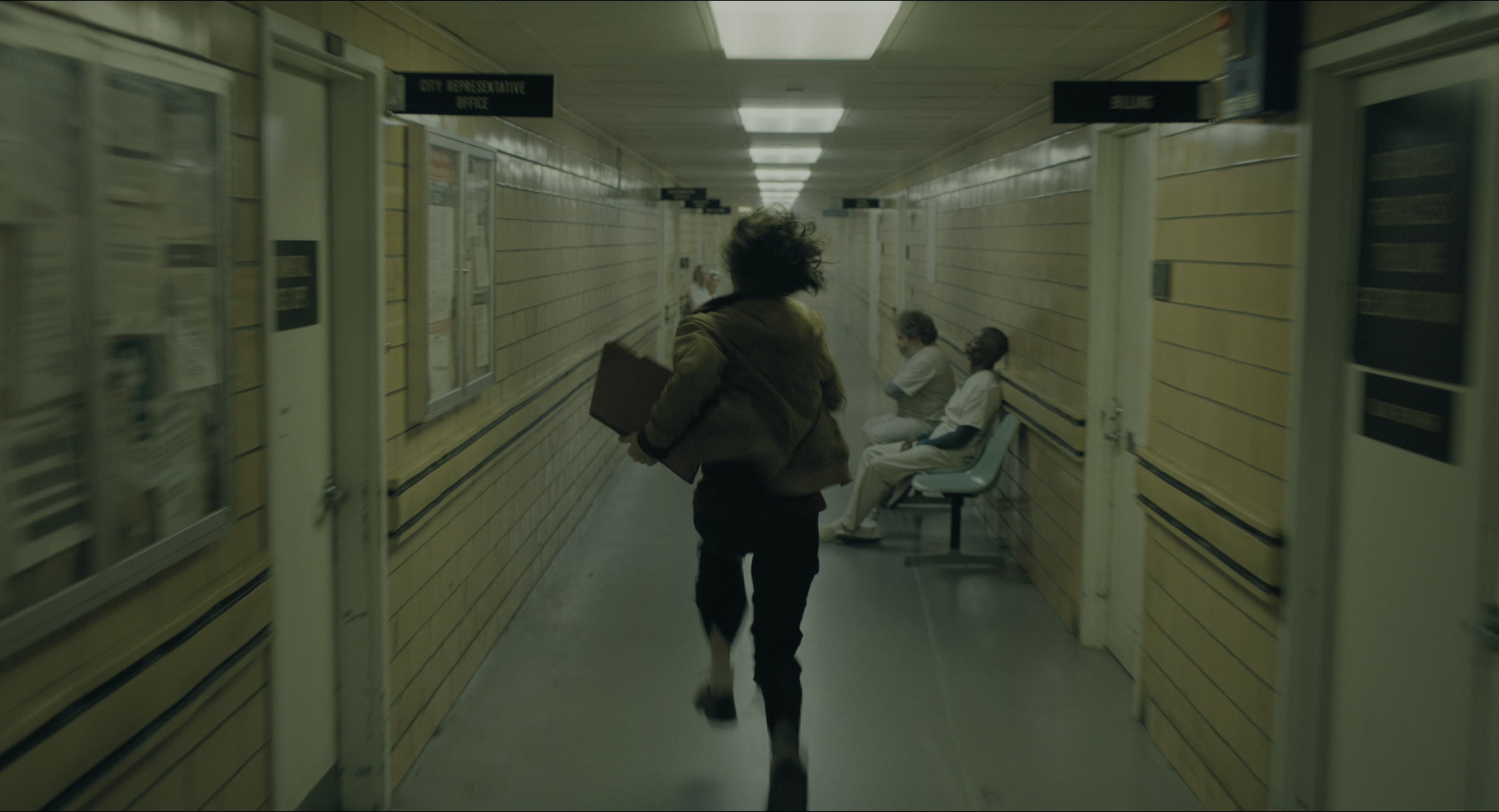 Joker (2019), wide, 1.85:1 — film still
