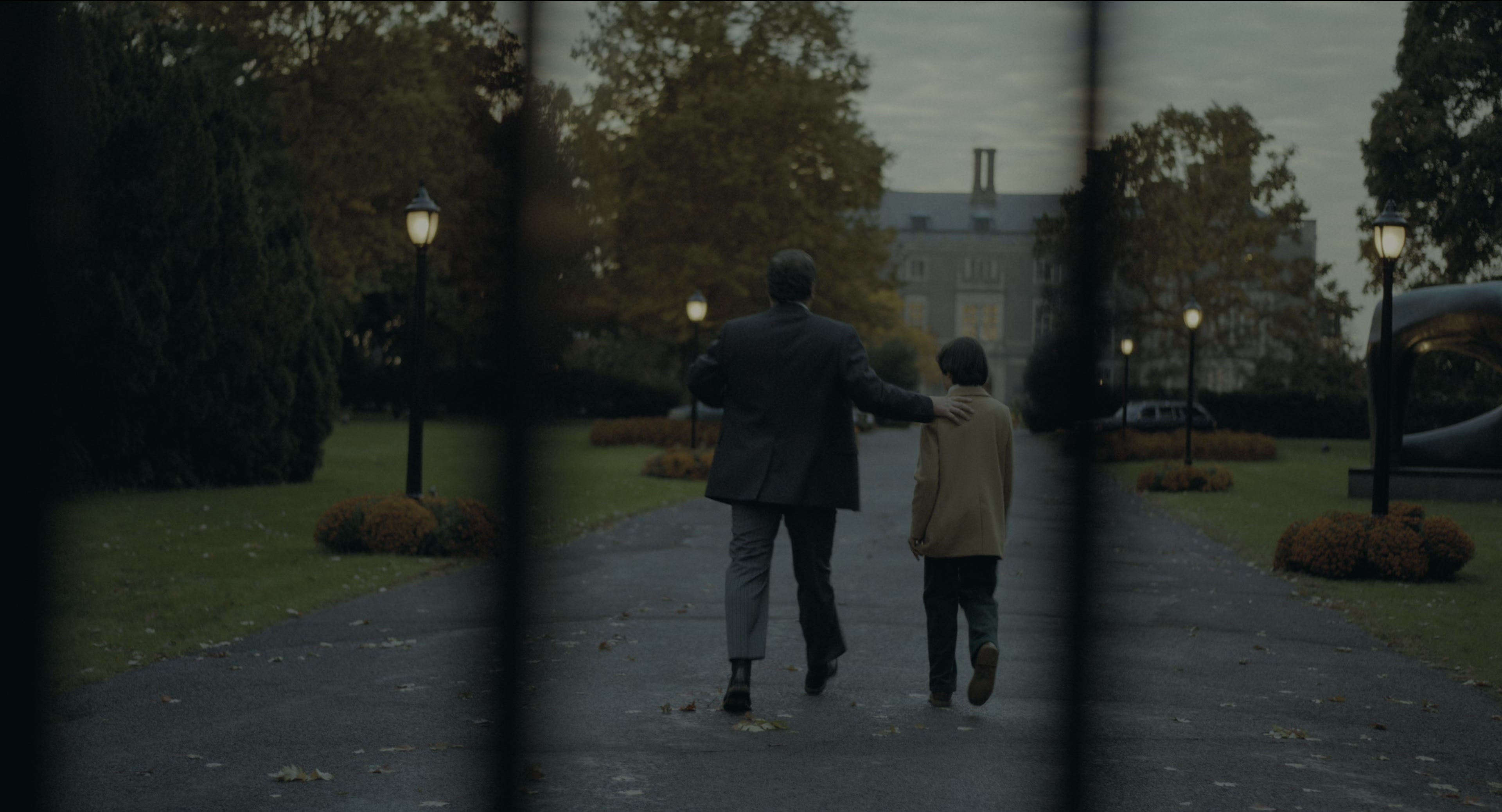 Joker (2019), wide, 1.85:1 — film still