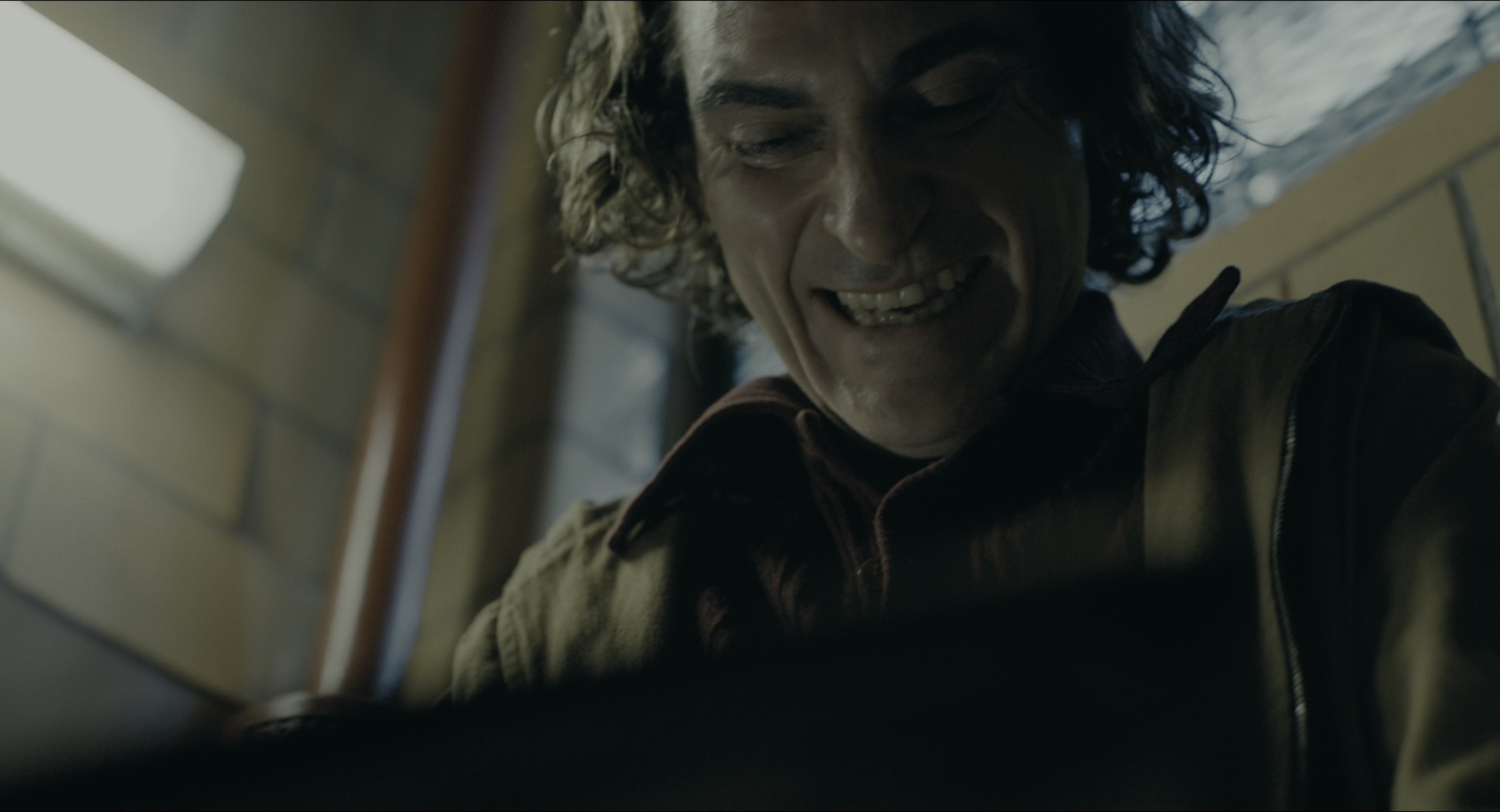 Joker (2019), wide, 1.85:1 — film still