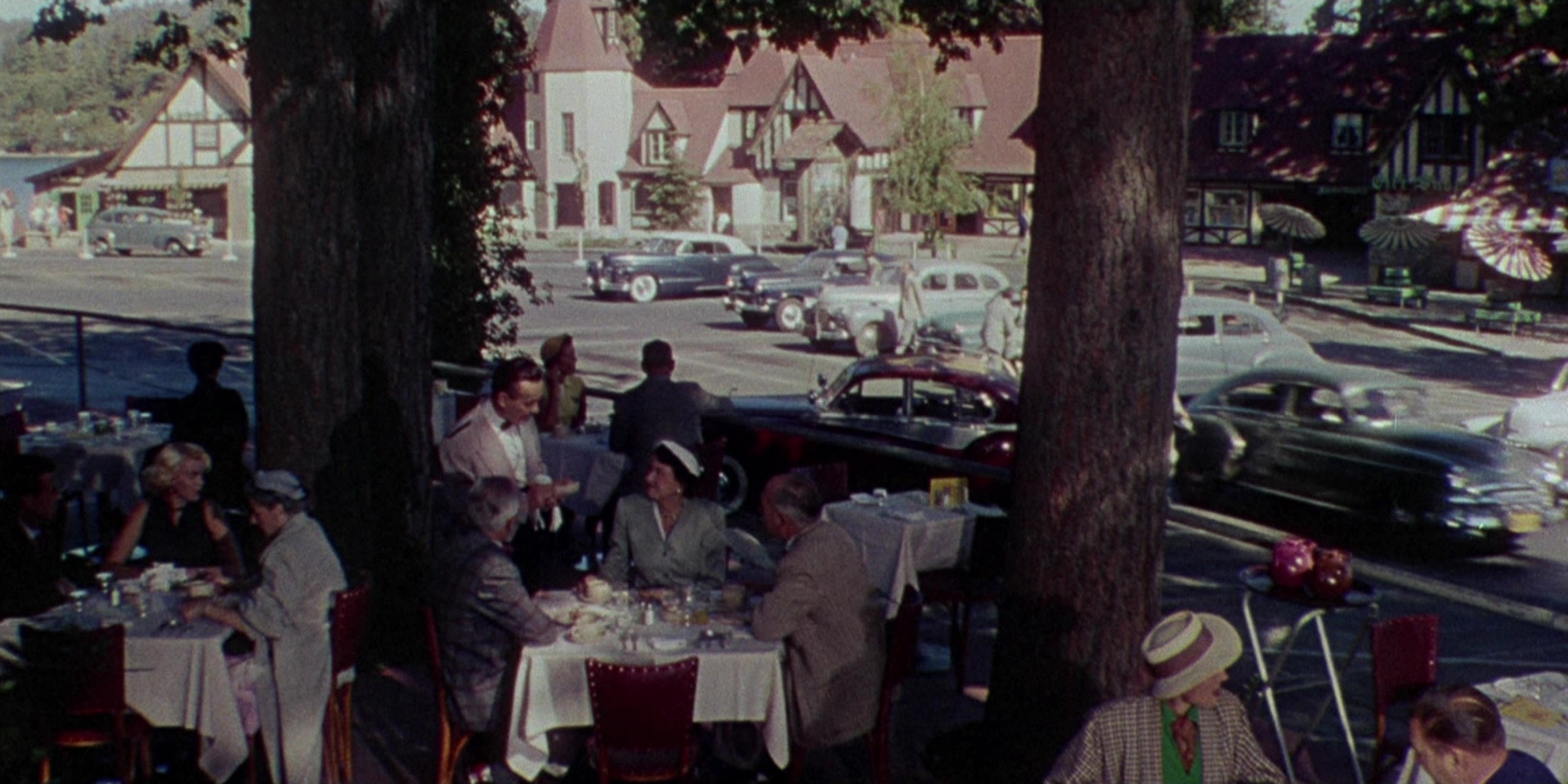 Magnificent Obsession (1954), wide, 2.00:1 — film still