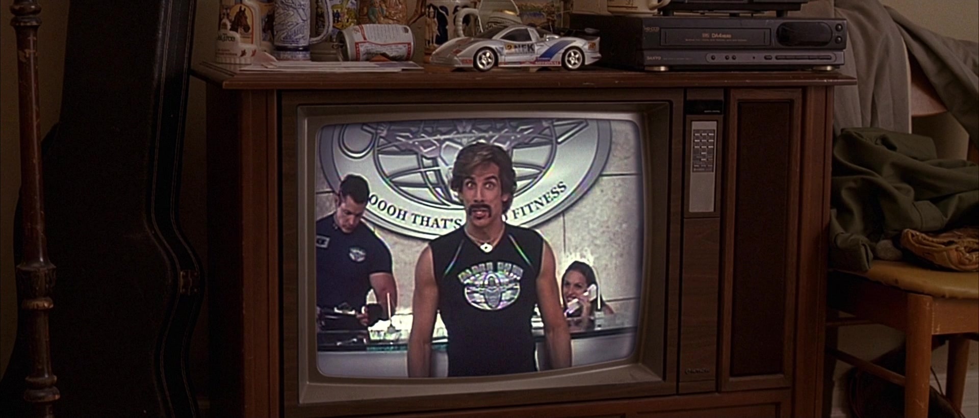 Dodgeball: A True Underdog Story (2004), wide, 2.34:1 — film still