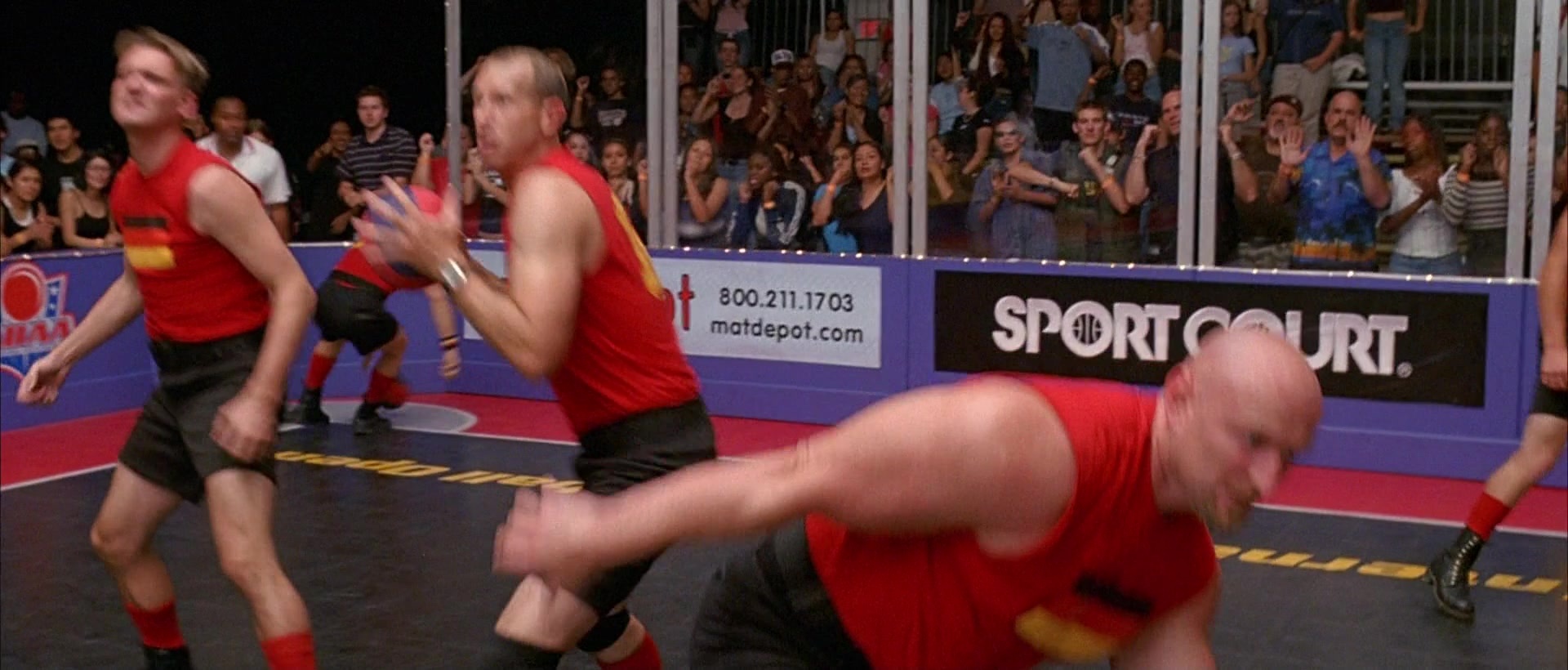 Dodgeball: A True Underdog Story (2004), wide, 2.34:1 — film still