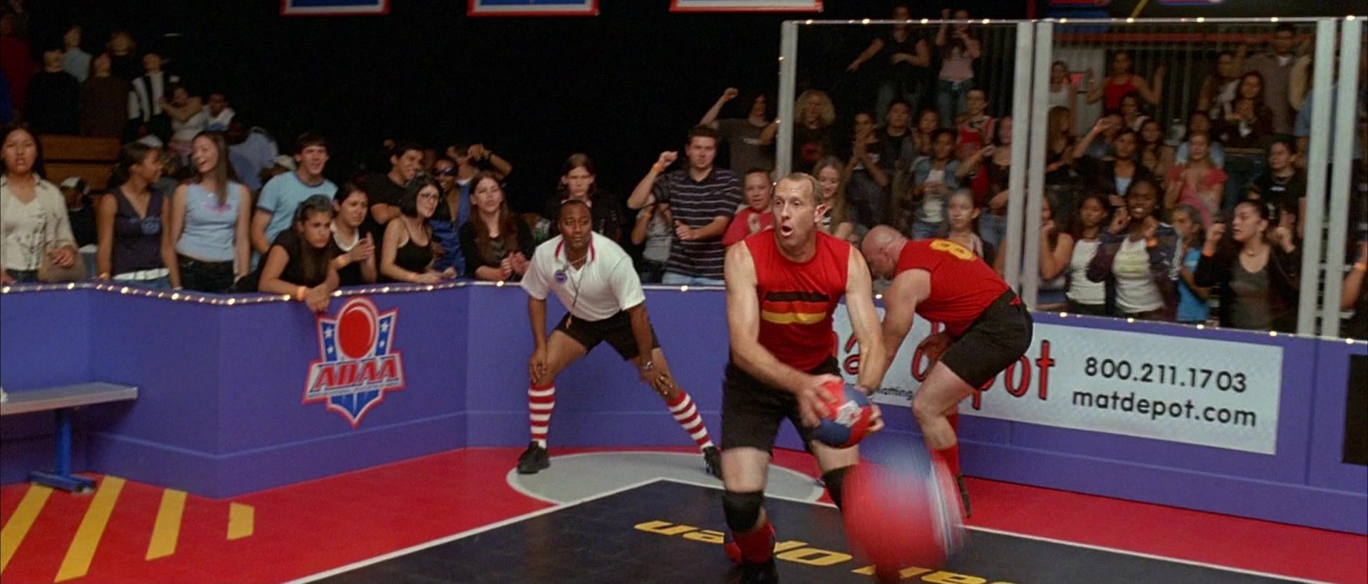 Dodgeball: A True Underdog Story (2004), wide, 2.34:1 — film still