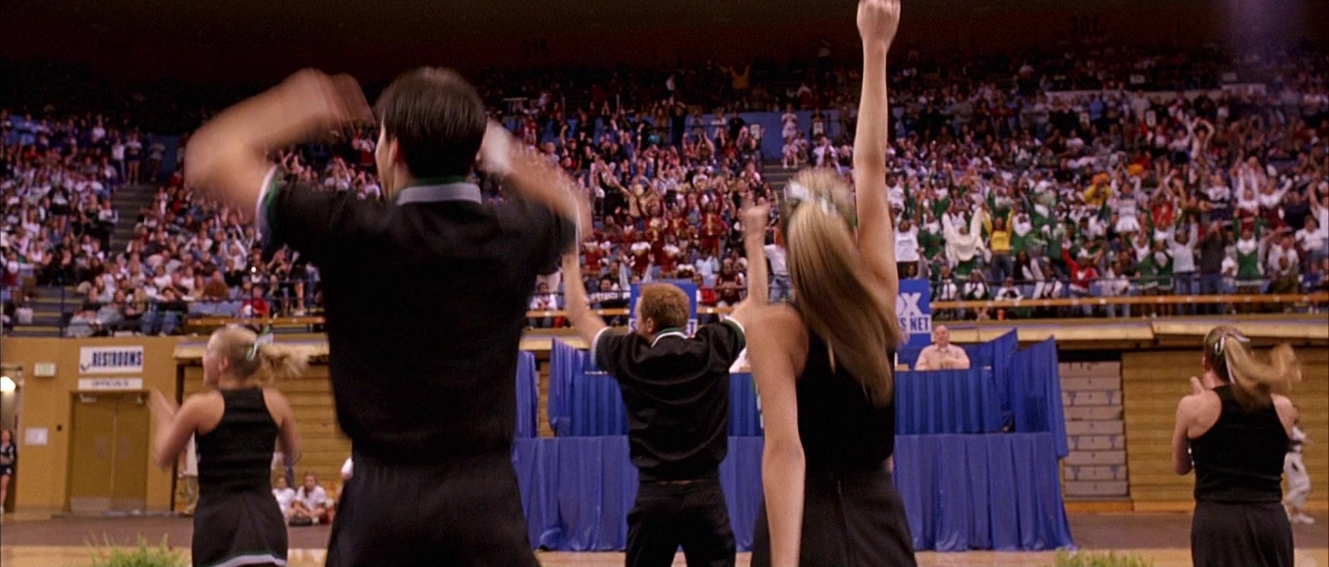 Dodgeball: A True Underdog Story (2004), wide, 2.34:1 — film still