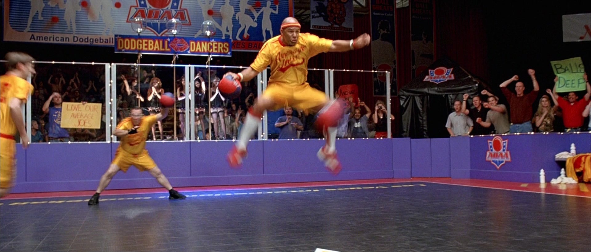 Dodgeball: A True Underdog Story (2004), wide, 2.34:1 — film still