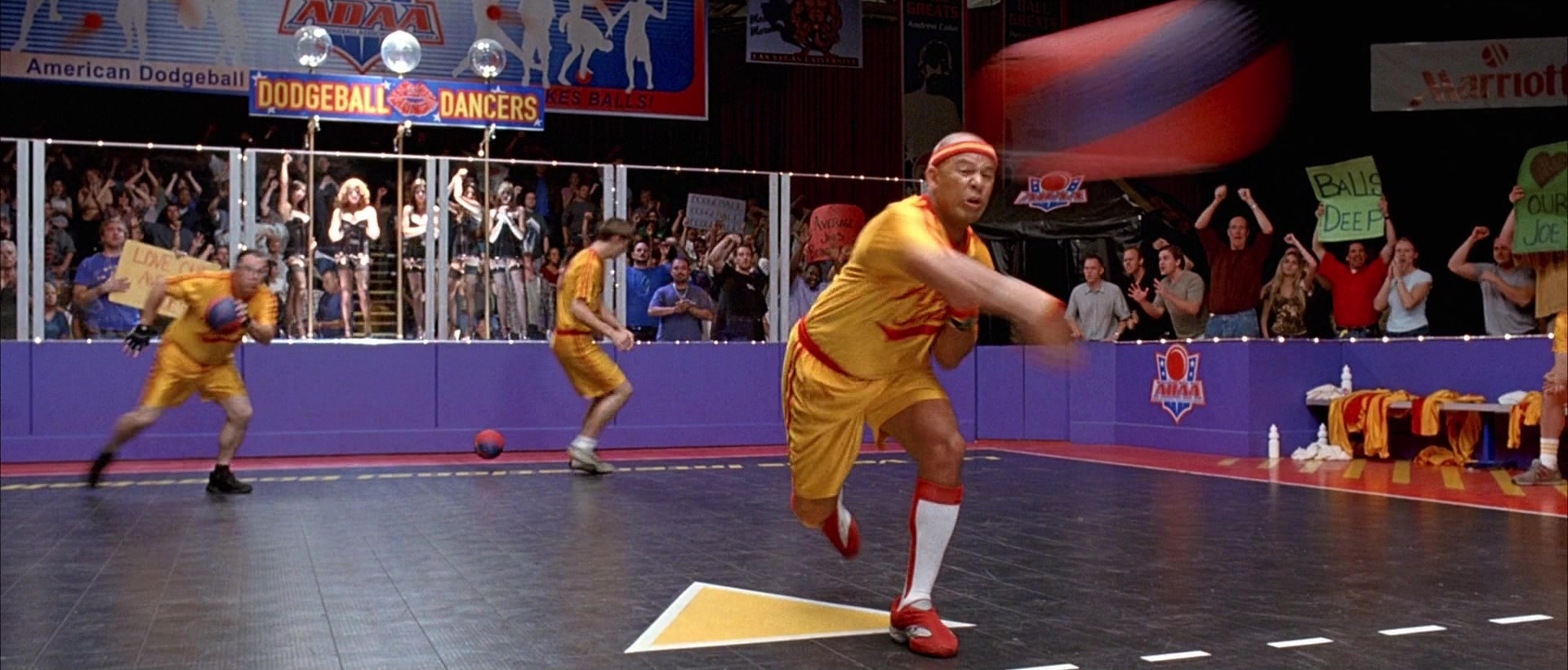 Dodgeball: A True Underdog Story (2004), medium, 2.34:1 — film still