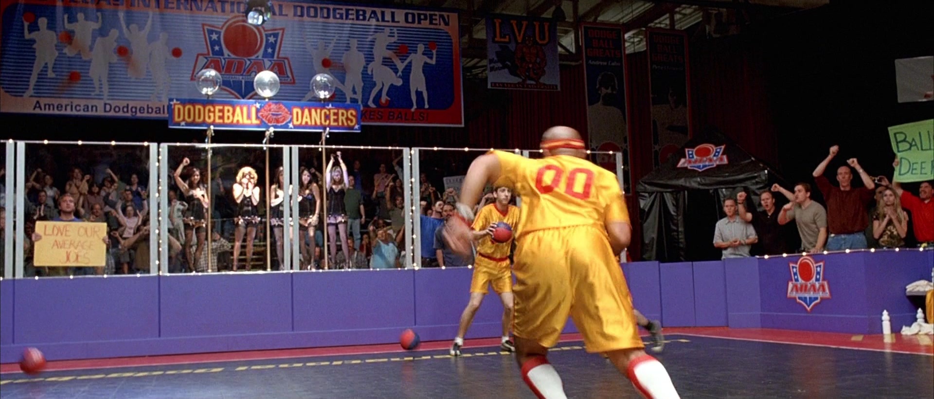 Dodgeball: A True Underdog Story (2004), wide, 2.34:1 — film still