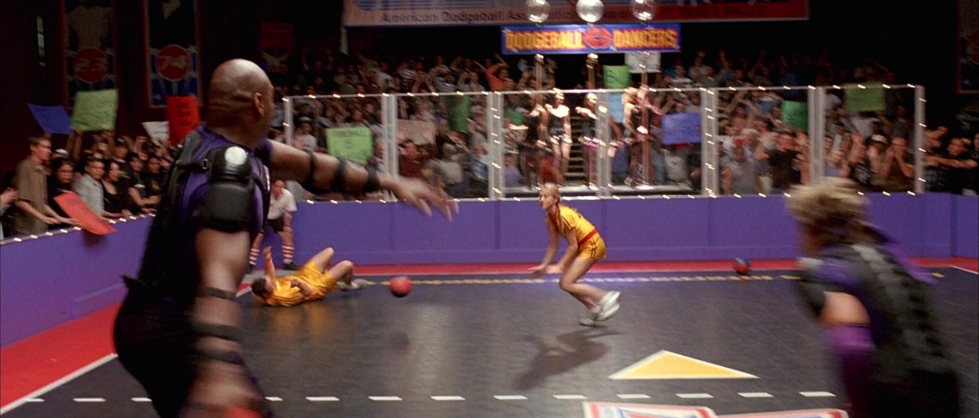 Dodgeball: A True Underdog Story (2004), wide, 2.34:1 — film still