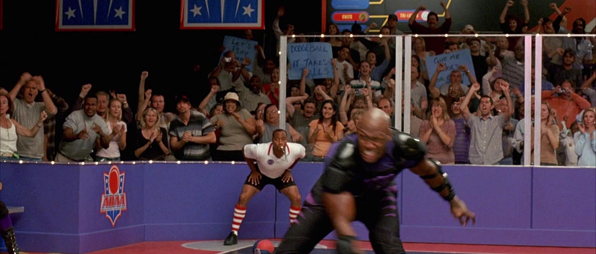 Dodgeball: A True Underdog Story (2004), wide, 2.34:1 — film still