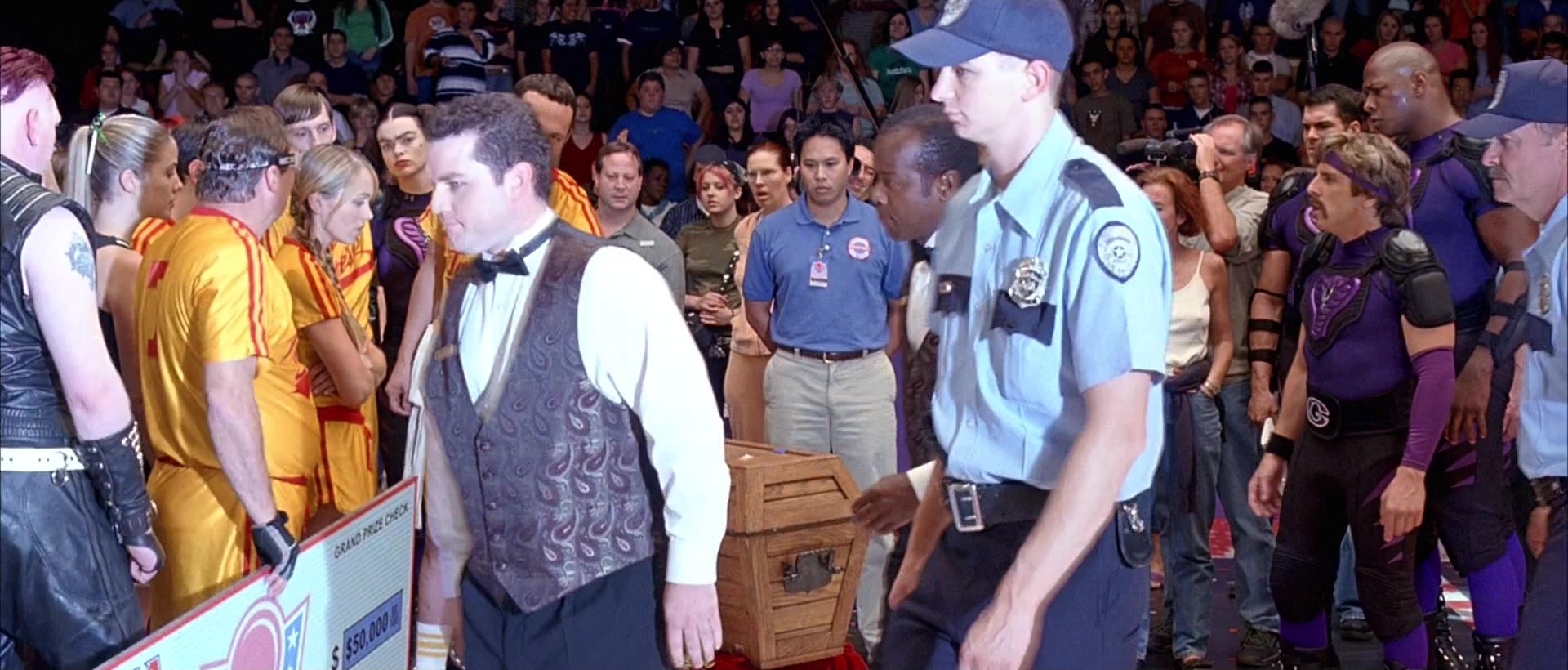Dodgeball: A True Underdog Story (2004), wide, 2.34:1 — film still