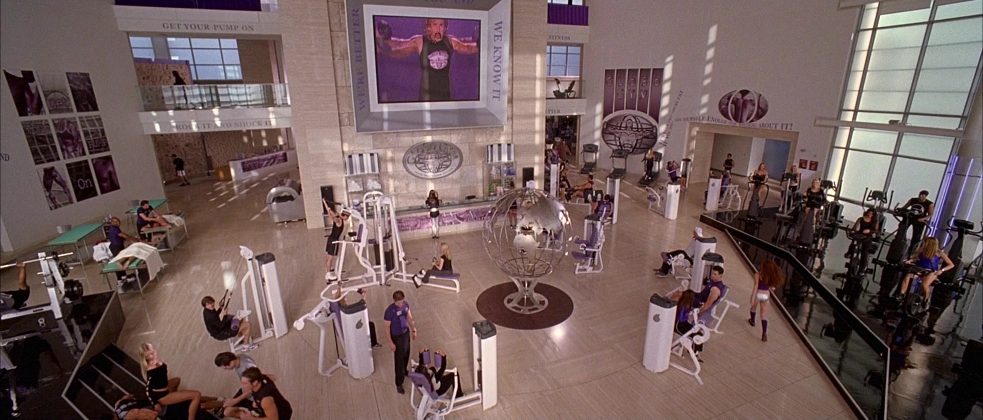 Dodgeball: A True Underdog Story (2004), wide, 2.34:1 — film still