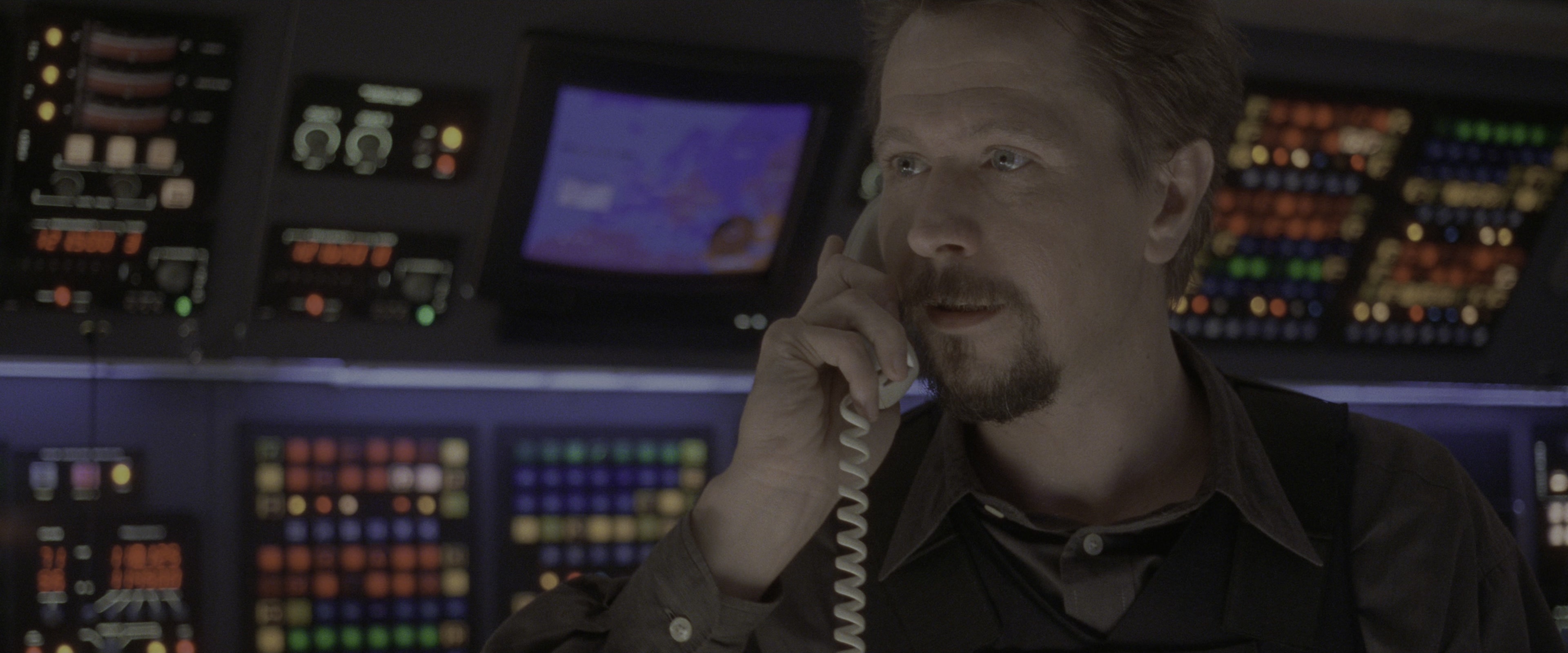 Air Force One (1997), wide, 2.40:1 — film still
