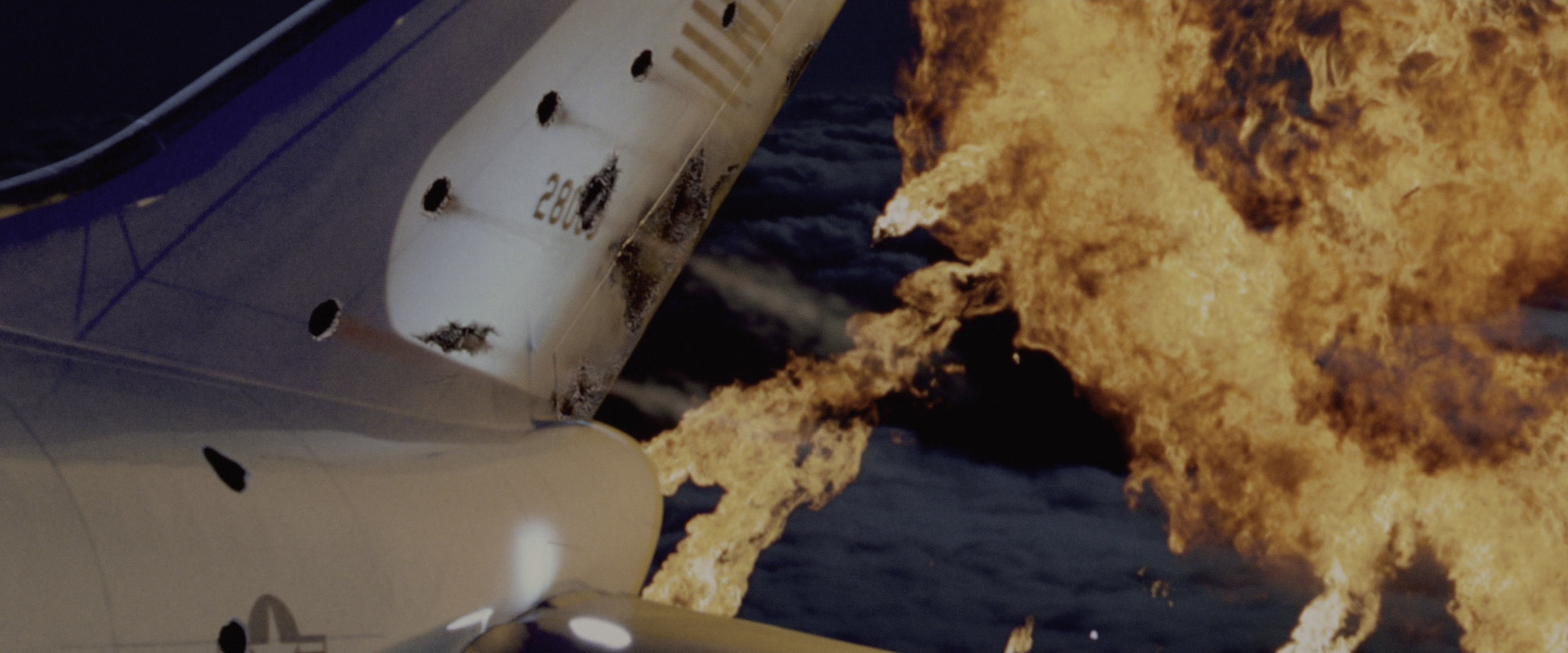 Air Force One (1997), wide, 2.40:1 — film still