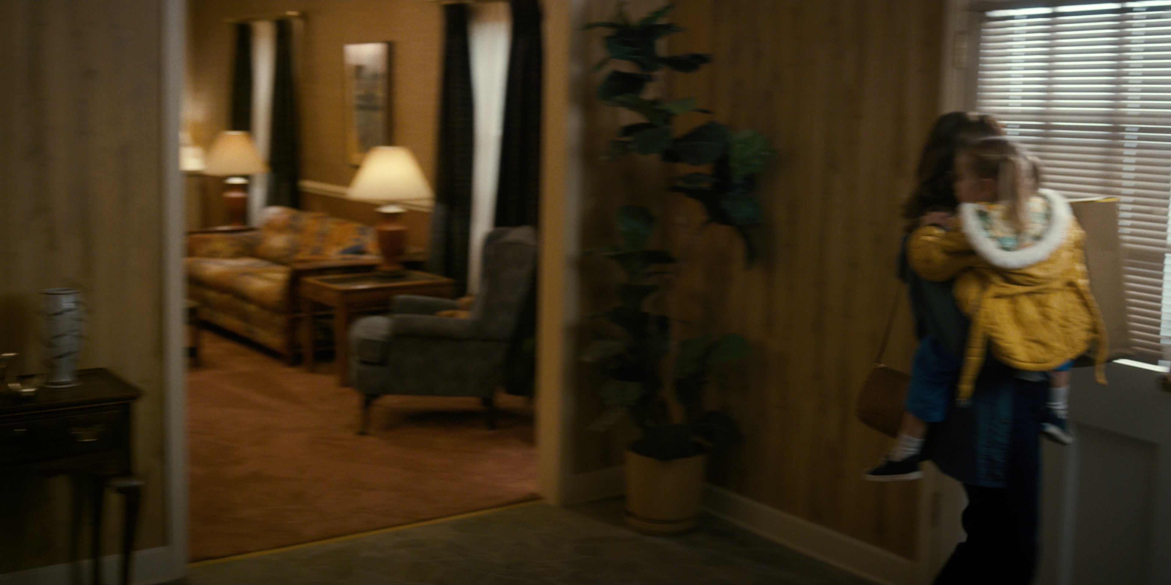 Stranger Things (2016), wide, 2.00:1 — film still