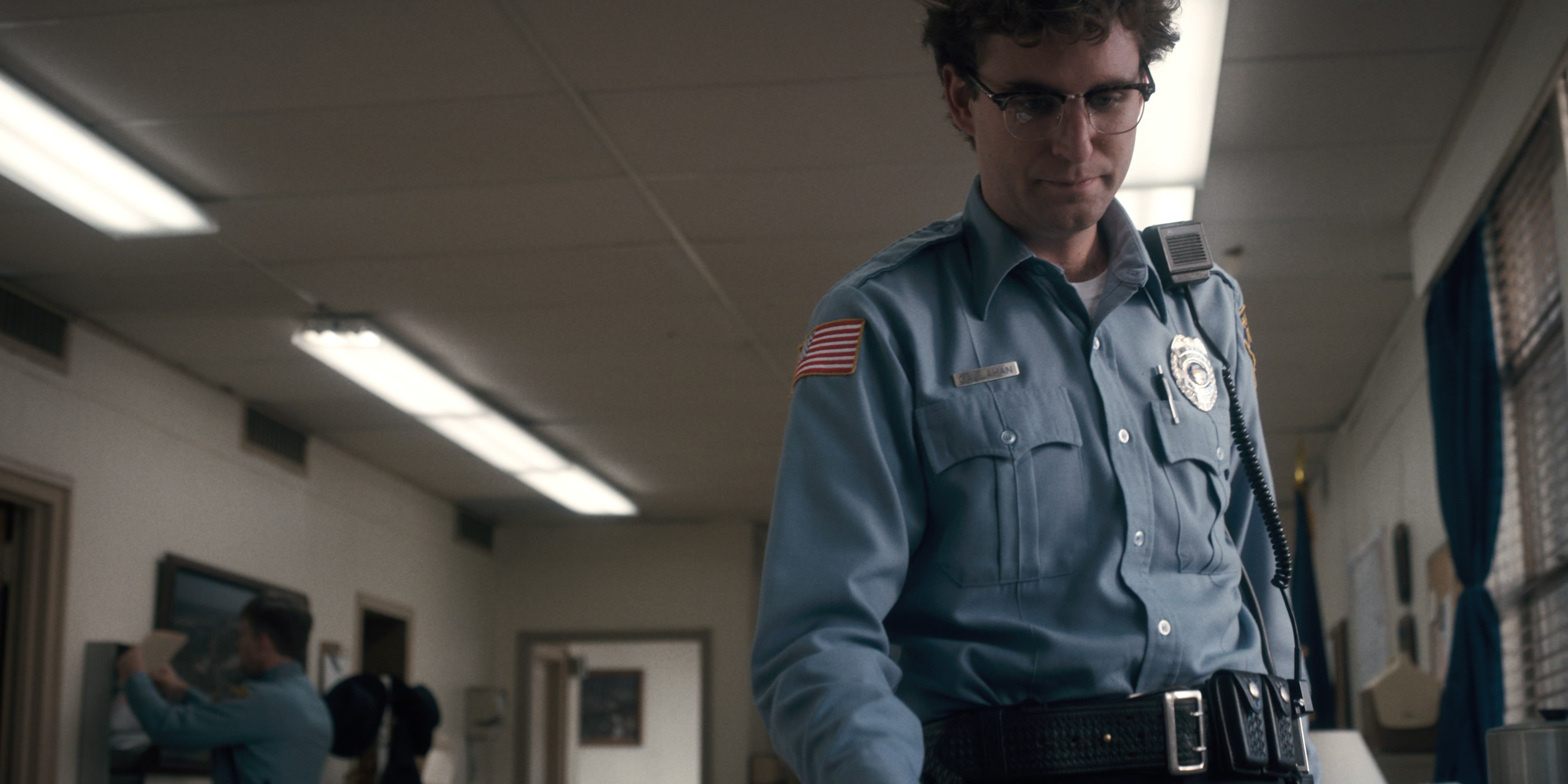 Stranger Things (2016), wide, 2.00:1 — film still