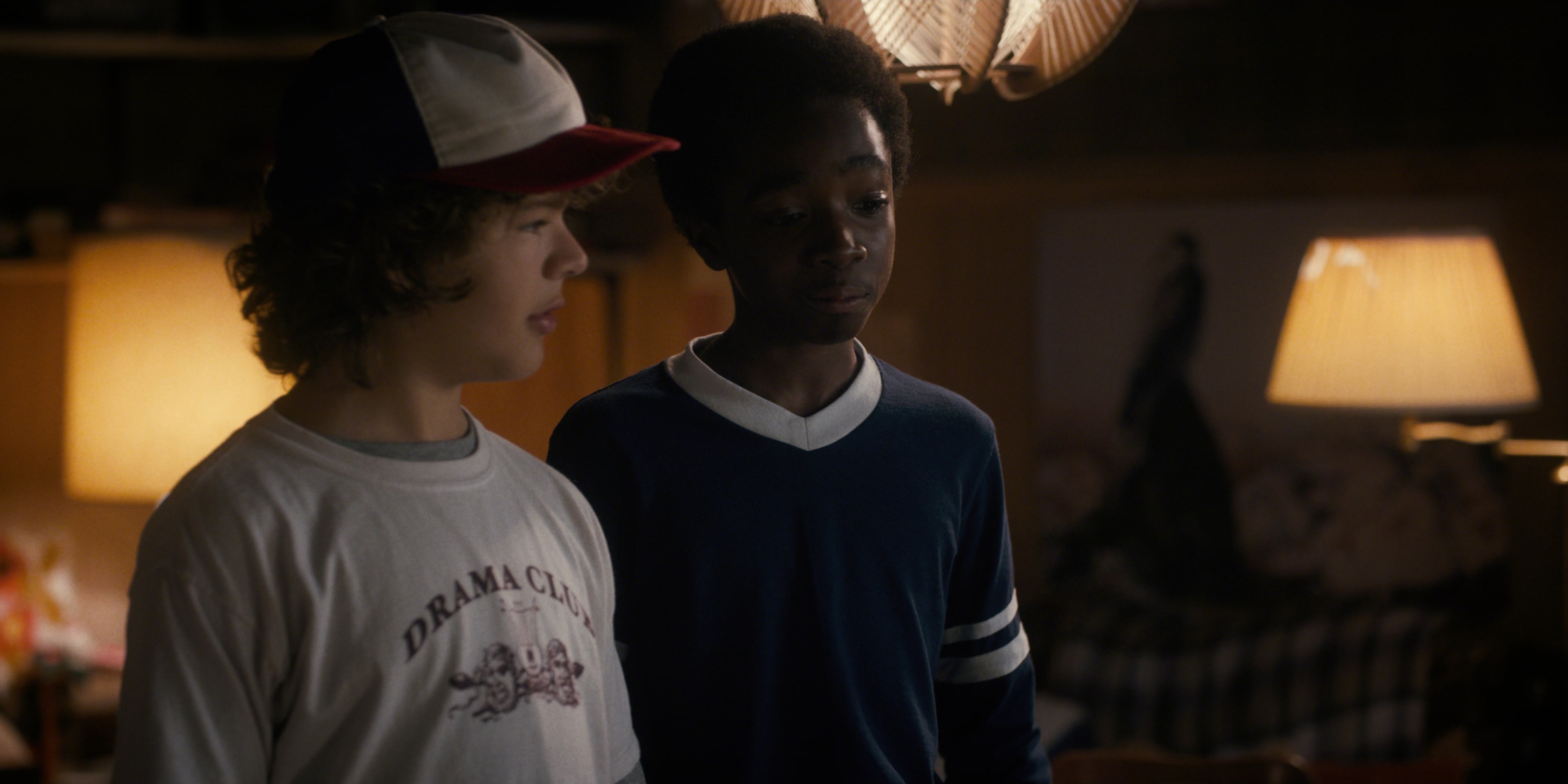 Stranger Things (2016), wide, 2.00:1 — film still