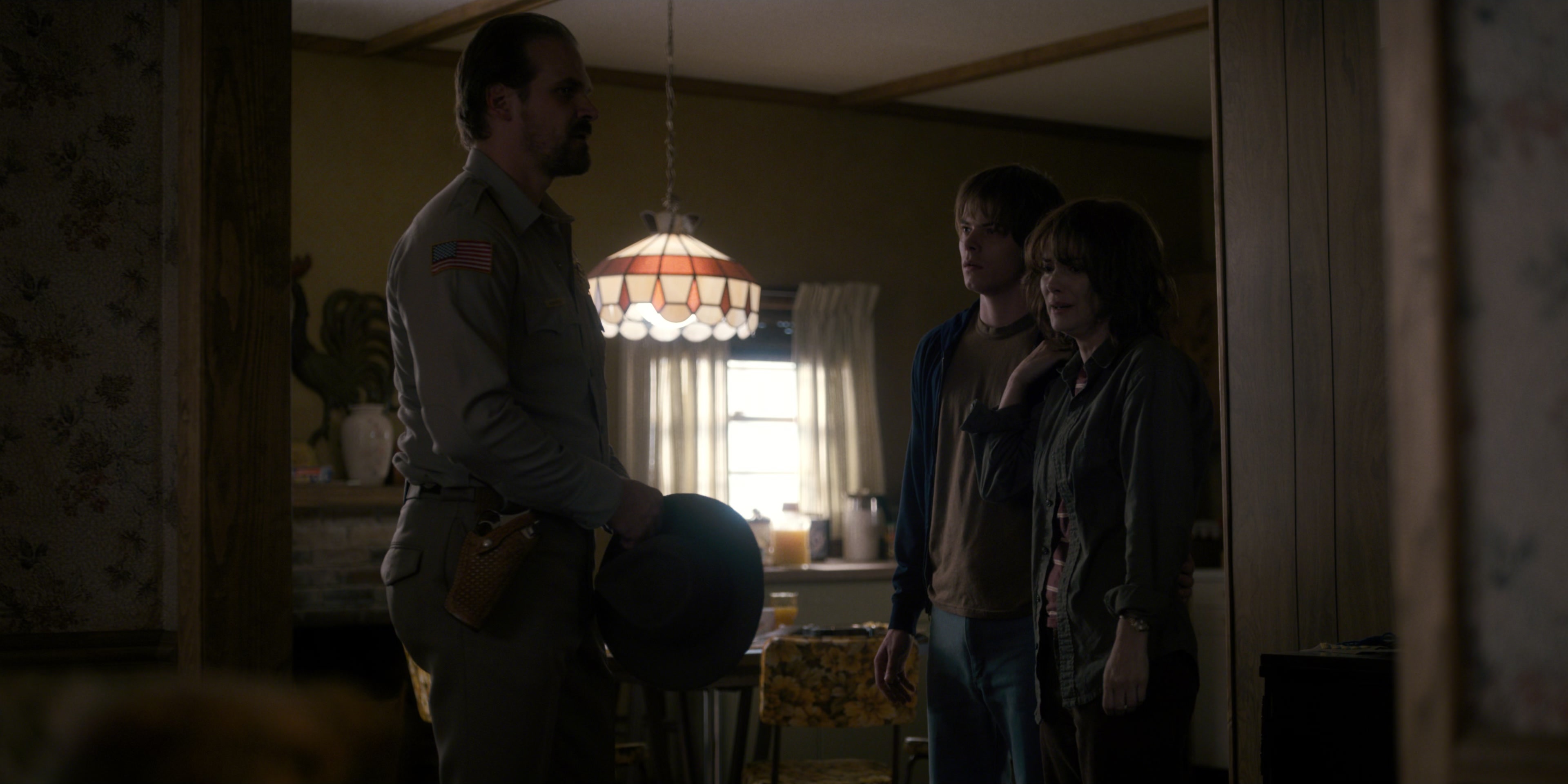 Stranger Things (2016), wide, 2.00:1 — film still