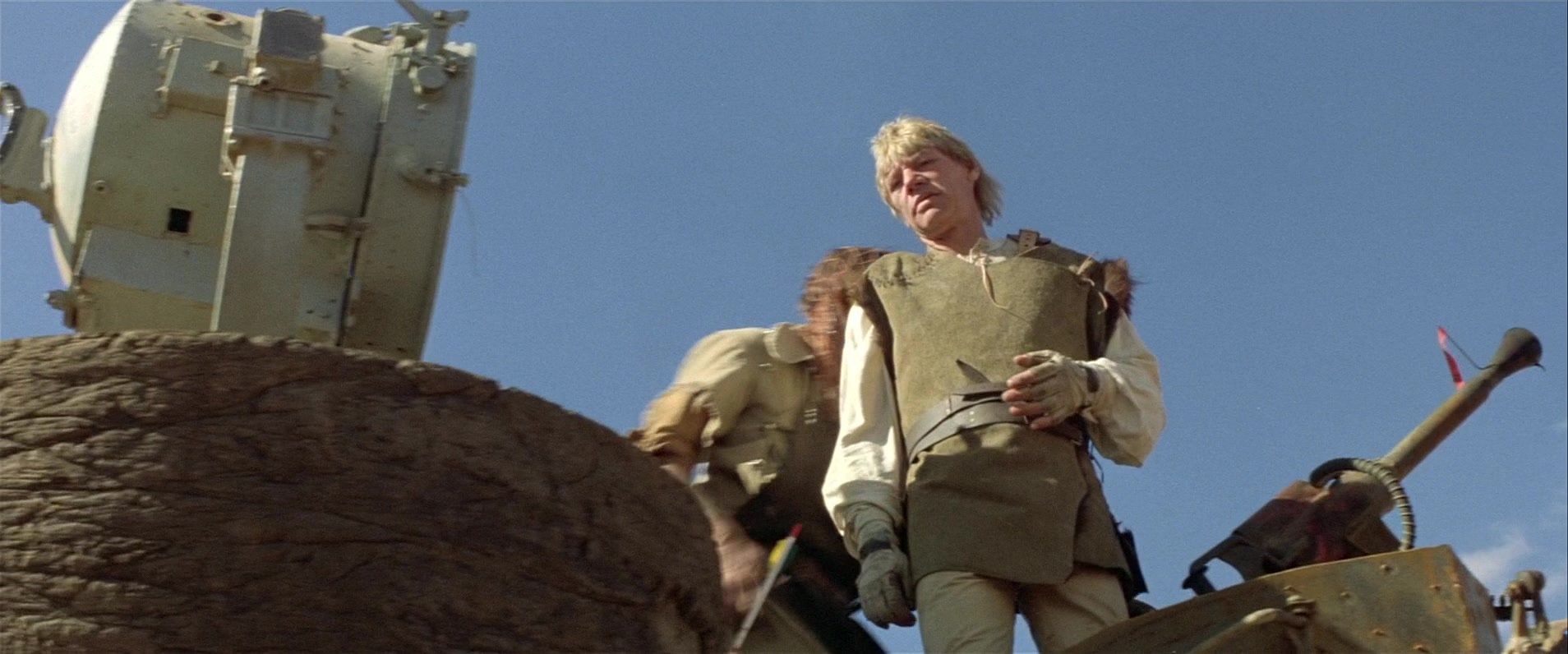 Mad Max 2 (1981), unknown, 2.40:1 — film still