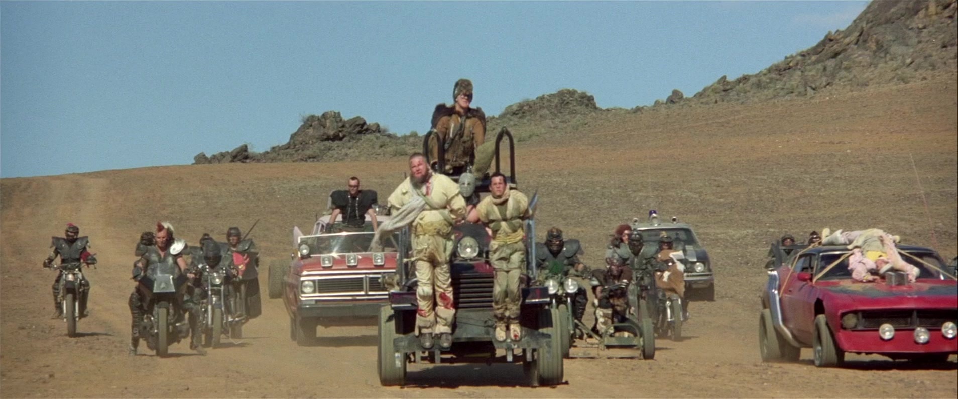 Mad Max 2 (1981), wide, 2.40:1 — film still