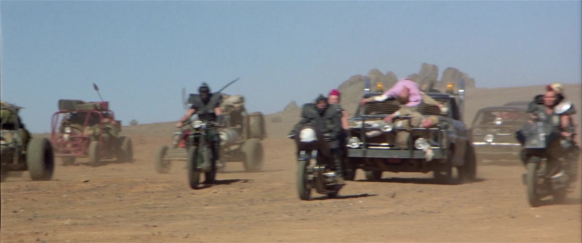 Mad Max 2 (1981), wide, 2.40:1 — film still