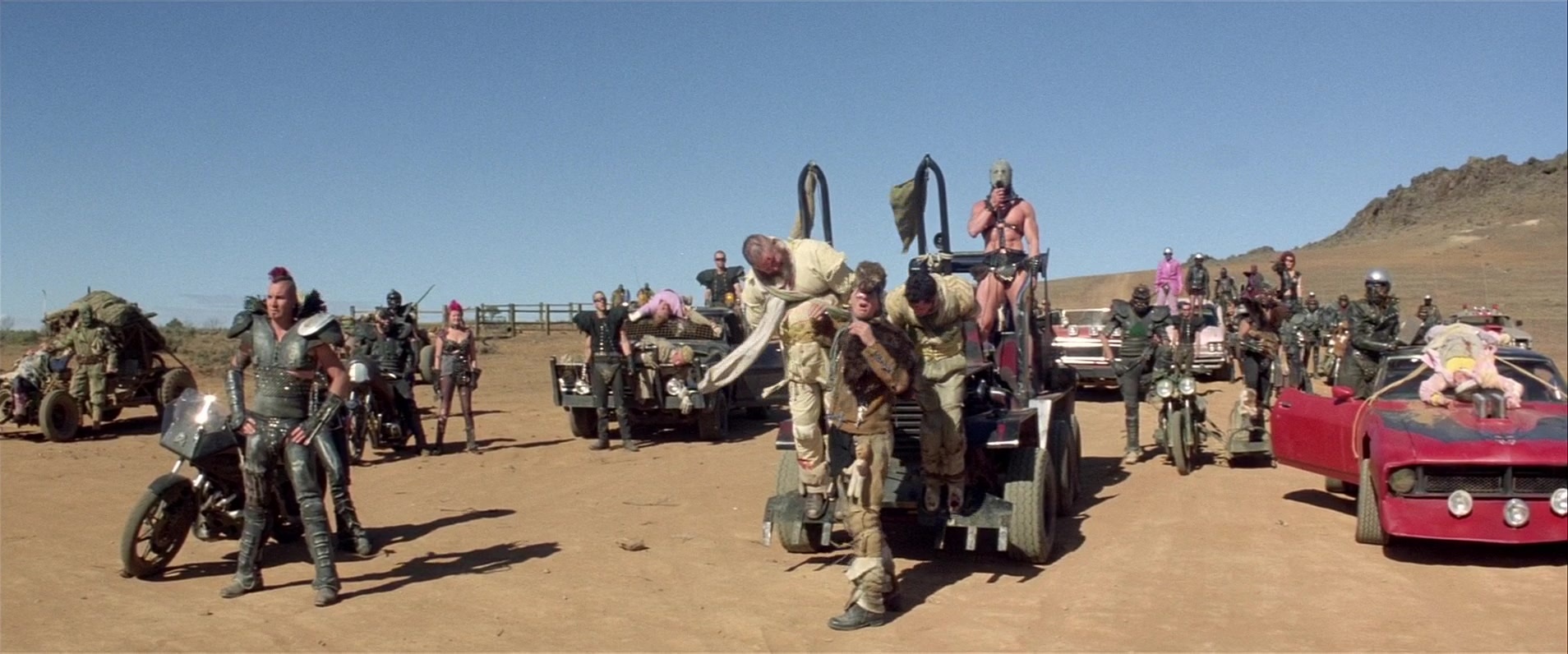 Mad Max 2 (1981), wide, 2.40:1 — film still
