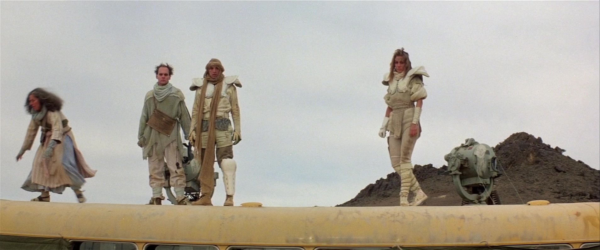 Mad Max 2 (1981), close, 2.40:1 — film still