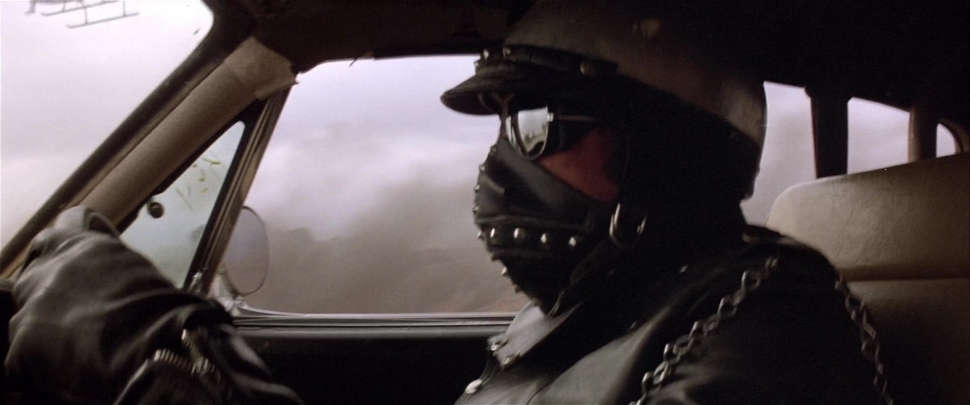 Mad Max 2 (1981), unknown, 2.40:1 — film still