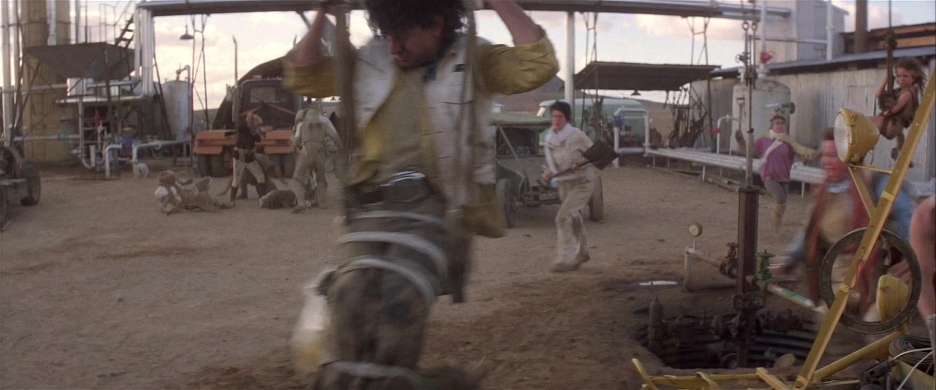 Mad Max 2 (1981), wide, 2.40:1 — film still