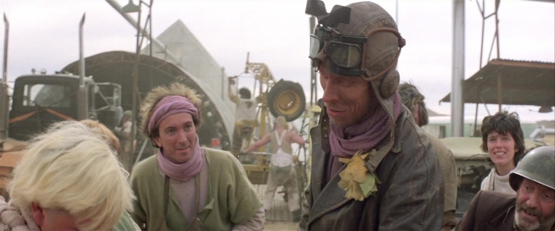 Mad Max 2 (1981), wide, 2.40:1 — film still
