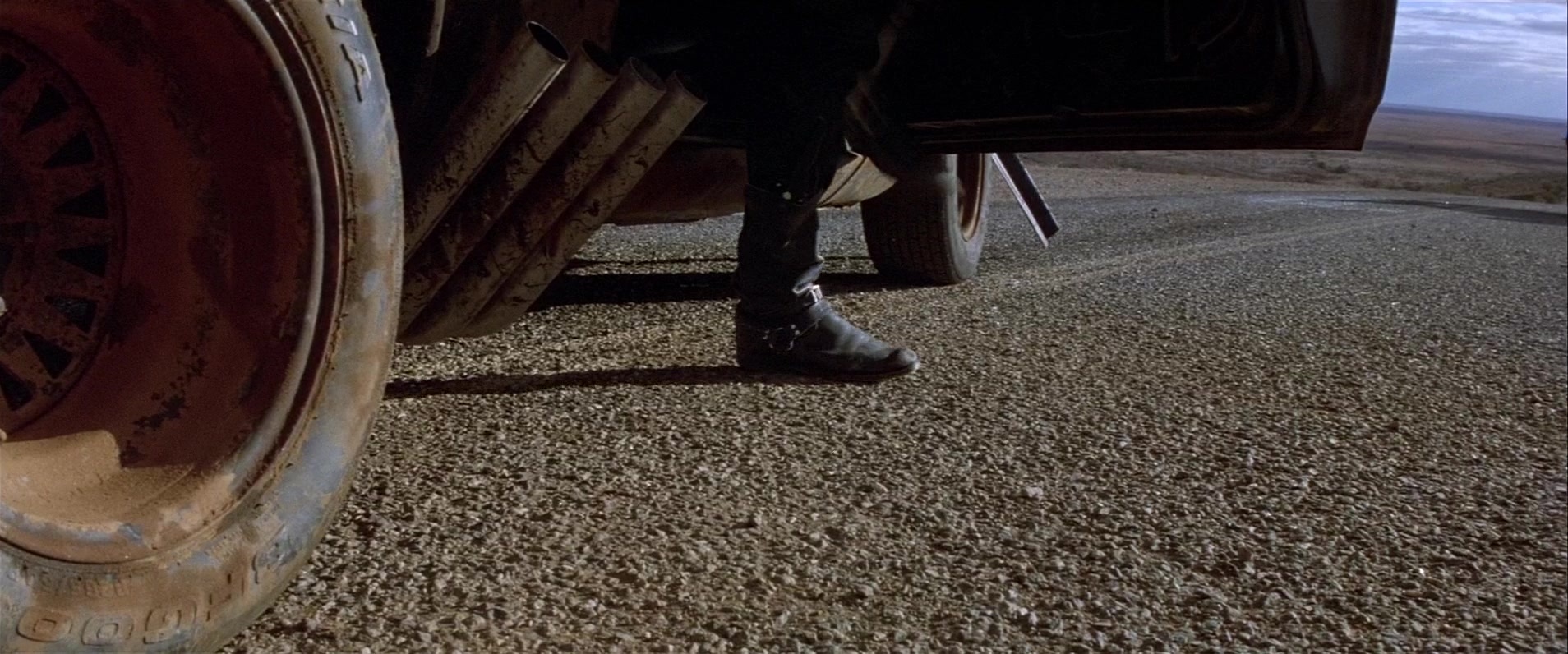 Mad Max 2 (1981), wide, 2.40:1 — film still