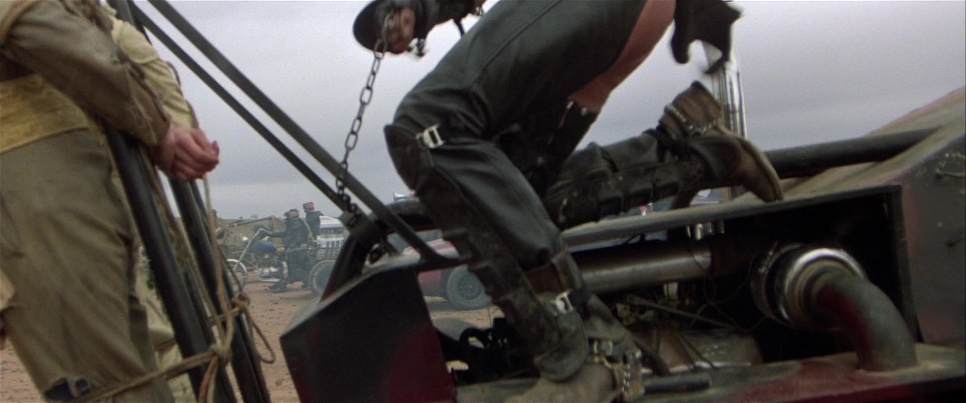 Mad Max 2 (1981), wide, 2.40:1 — film still