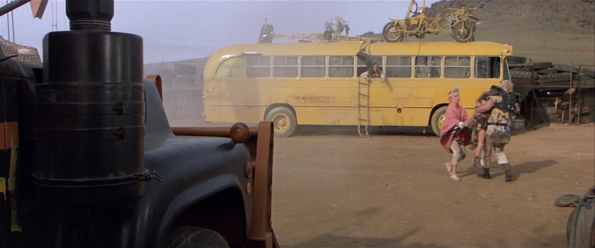 Mad Max 2 (1981), wide, 2.40:1 — film still