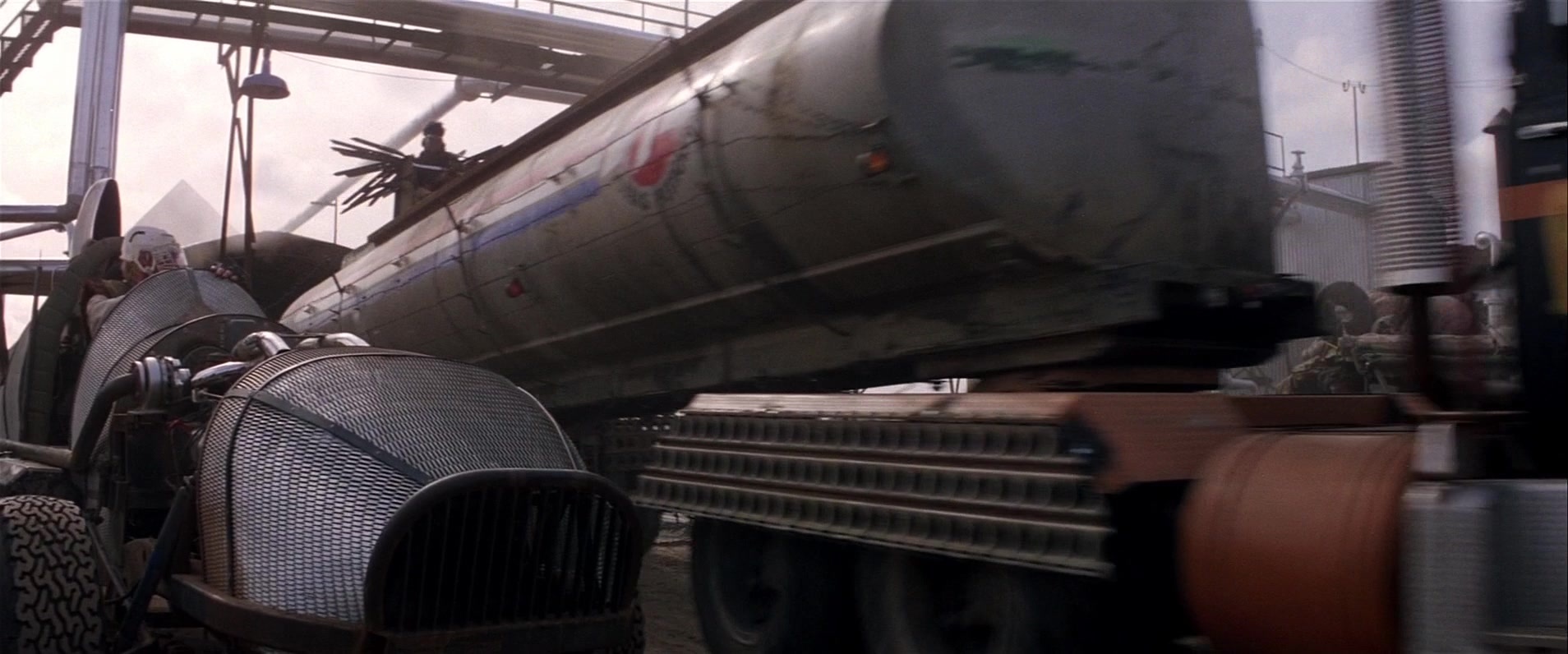 Mad Max 2 (1981), unknown, 2.40:1 — film still