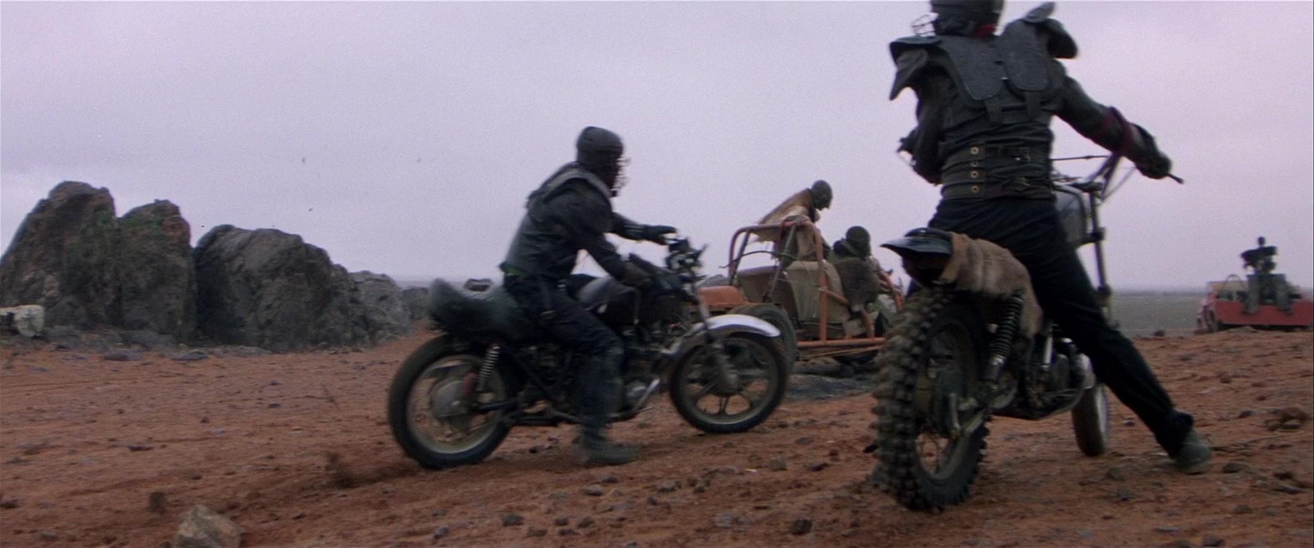 Mad Max 2 (1981), unknown, 2.40:1 — film still